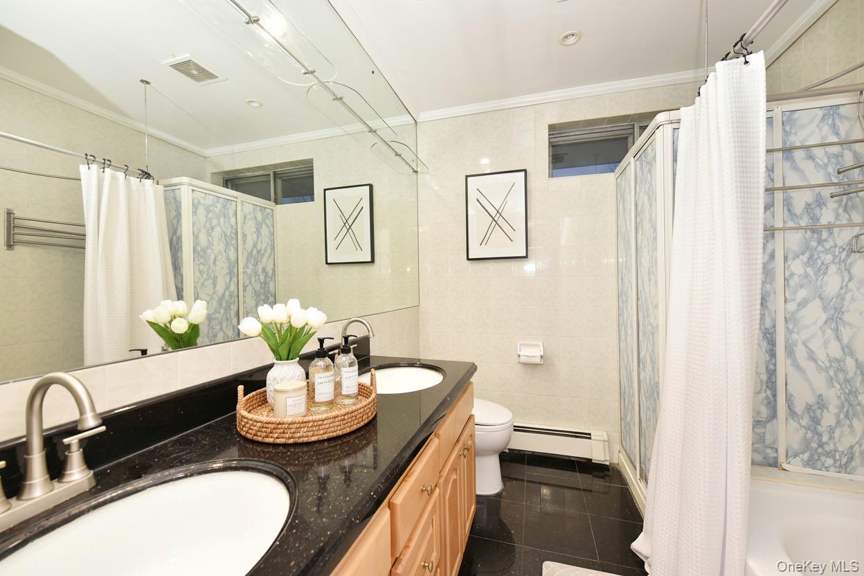 116 Nottingham Road, Manhasset Hills, NY 11040