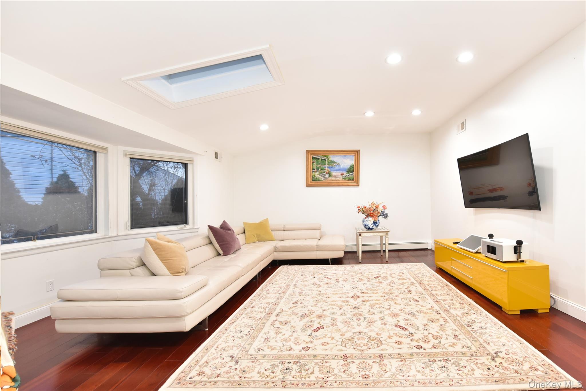 116 Nottingham Road, Manhasset Hills, NY 11040