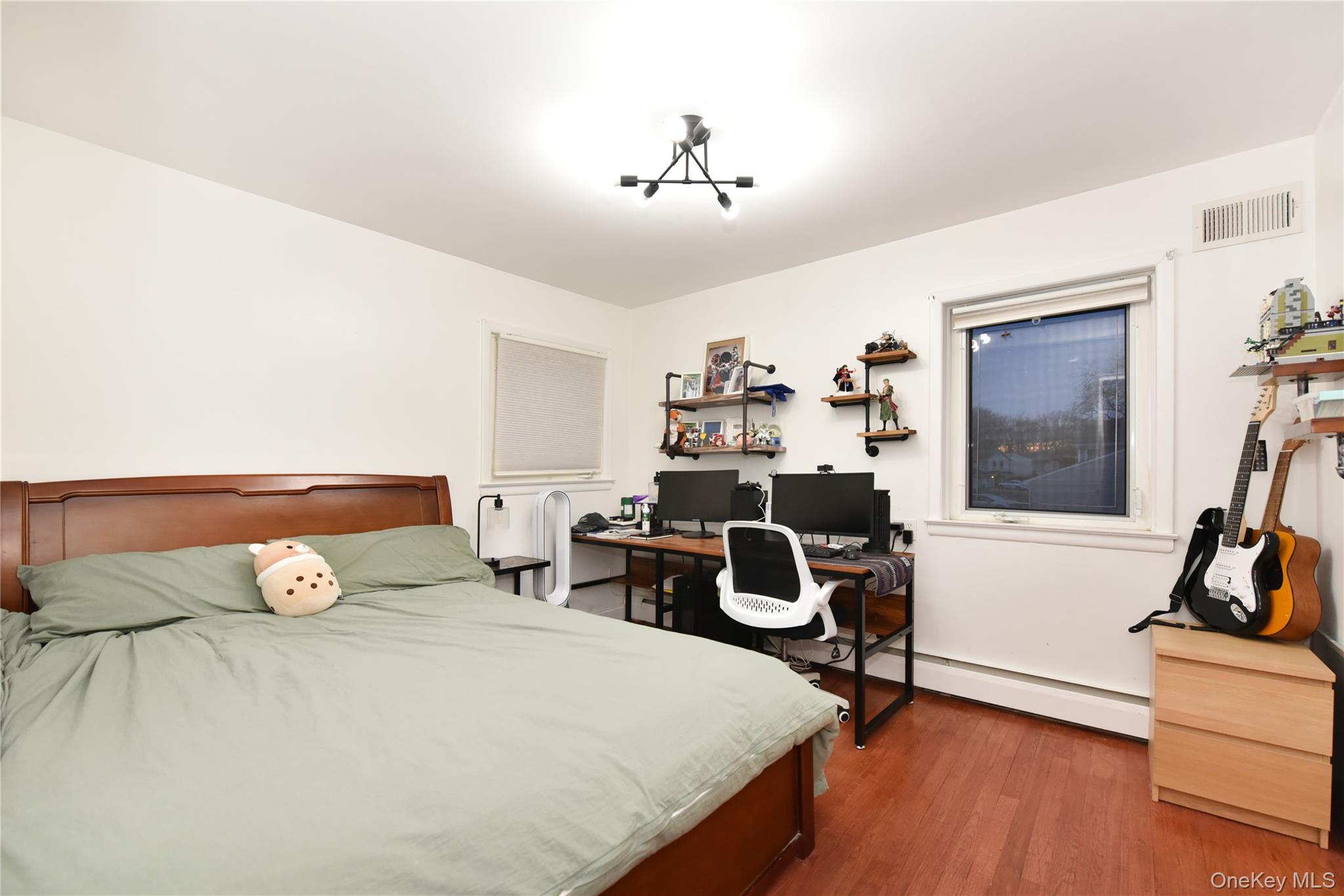 116 Nottingham Road, Manhasset Hills, NY 11040