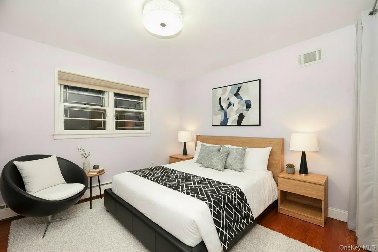 116 Nottingham Road, Manhasset Hills, NY 11040