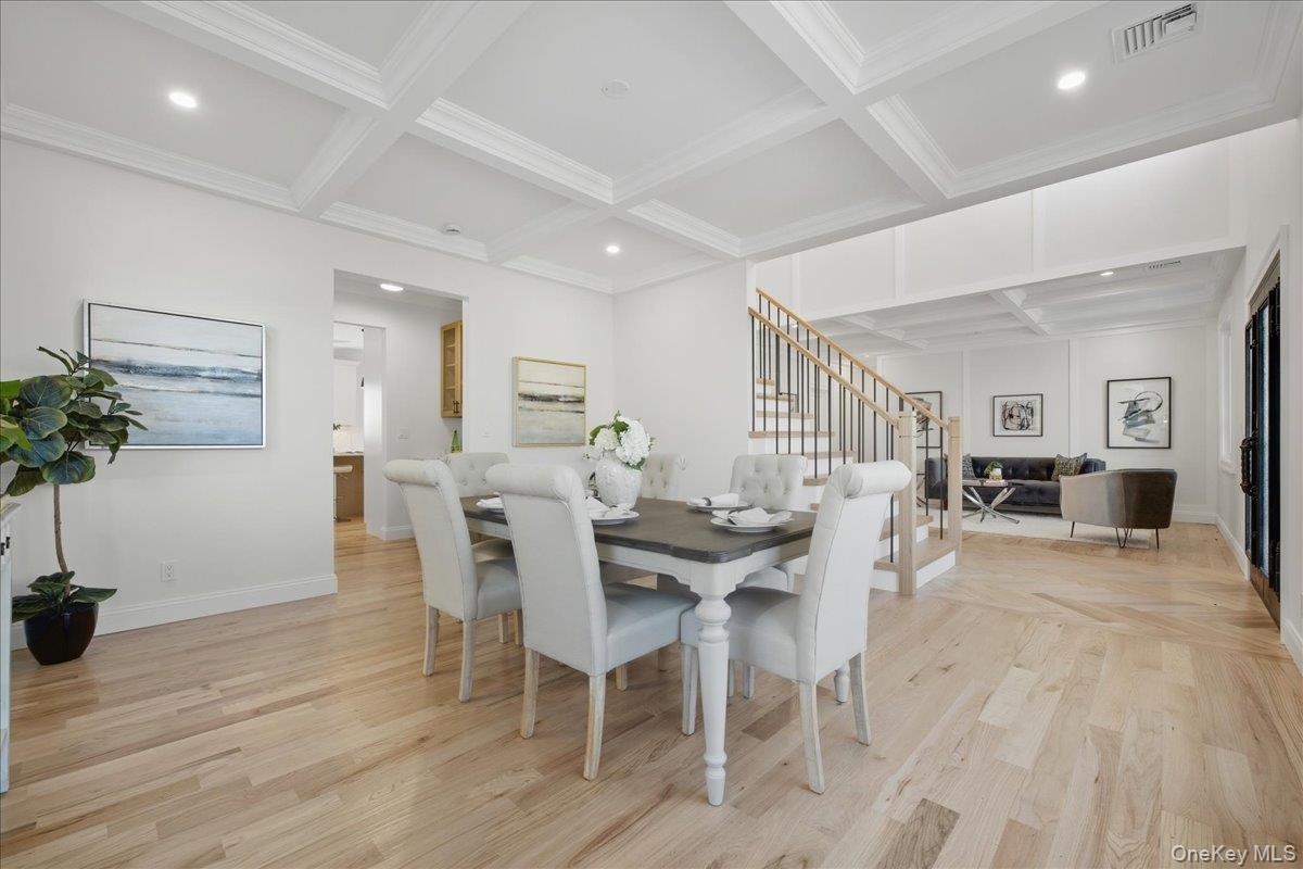 27 Poppy Lane, Levittown, NY 11756