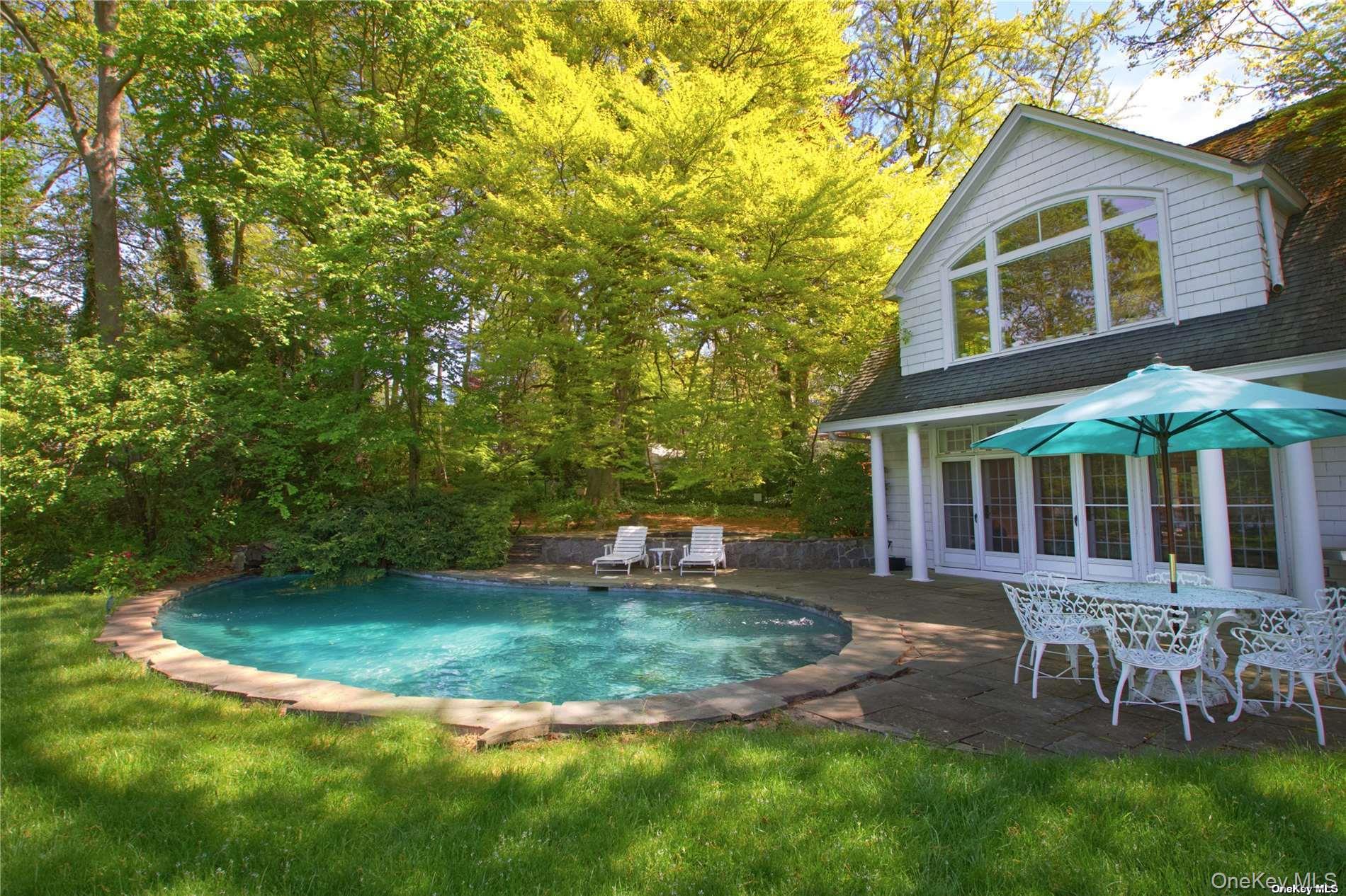 435 Bryant Avenue # HOUSE, Roslyn Harbor, NY 11576