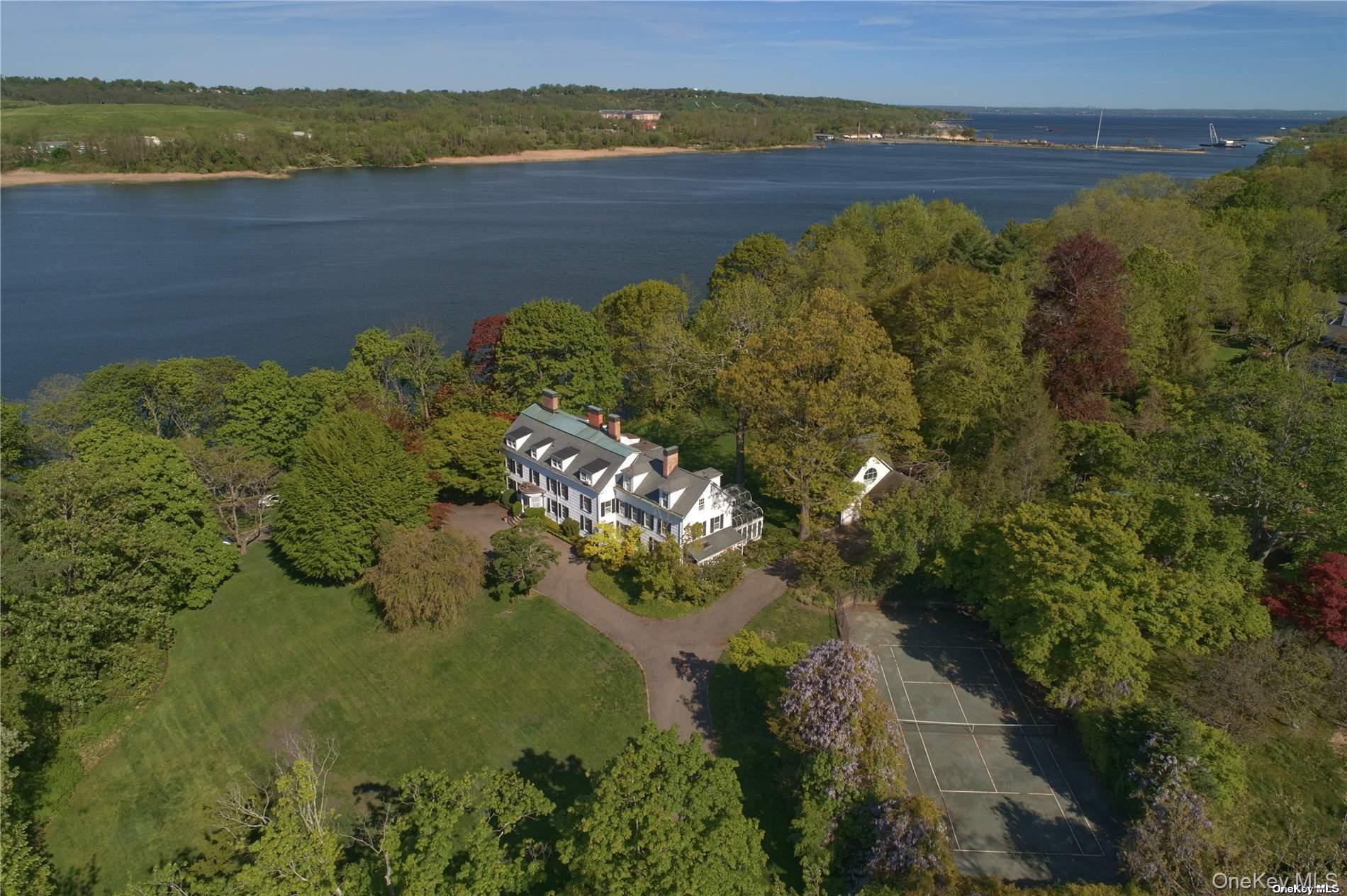 435 Bryant Avenue # HOUSE, Roslyn Harbor, NY 11576