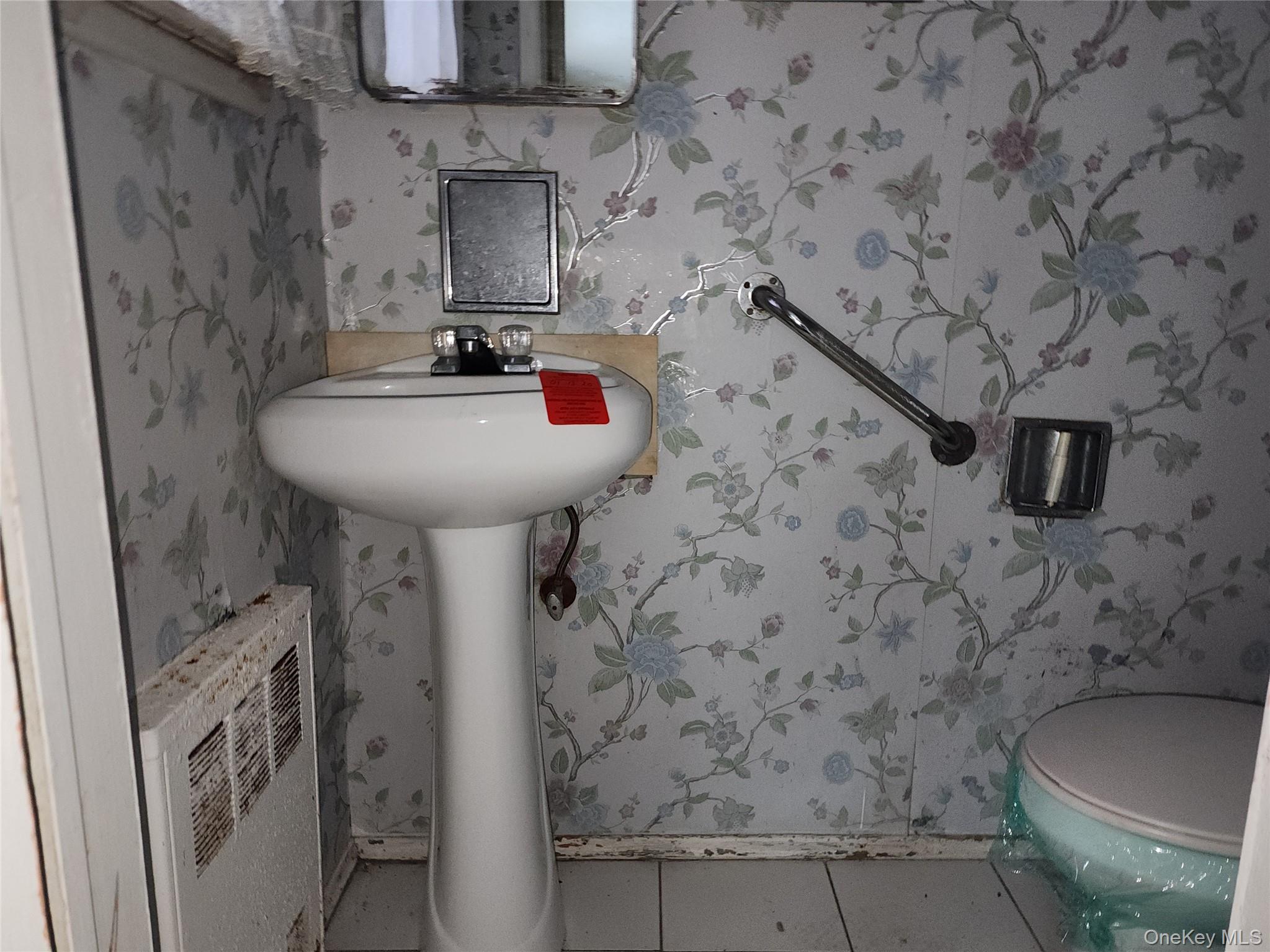 840 Sharon Lane, Westbury, NY 11590