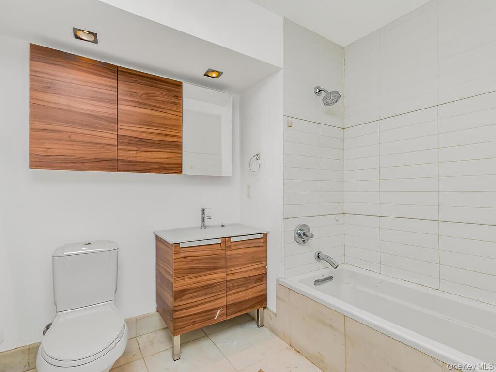 701 Ridge Hill Boulevard # 1D, Yonkers, NY 10710