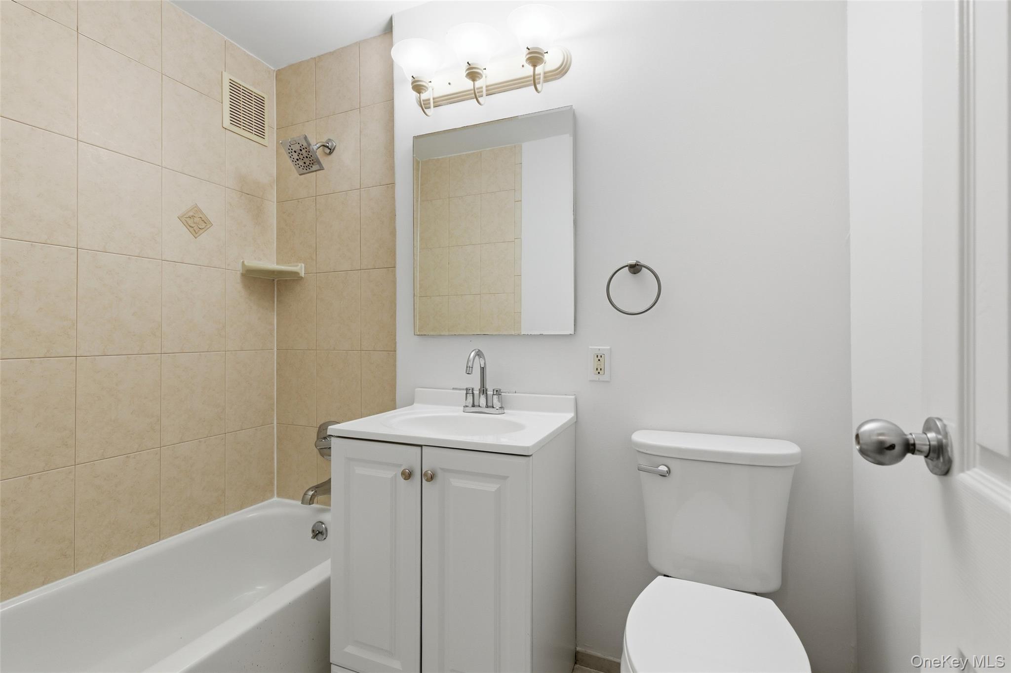 55 Monroe Boulevard # 2L, Long Beach, NY 11561