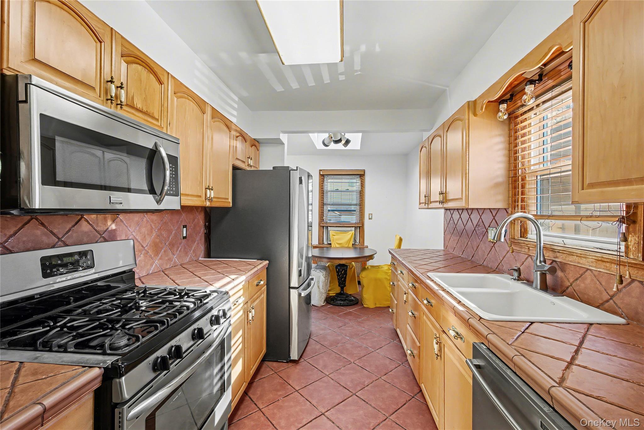 12 King Street, Freeport, NY 11520