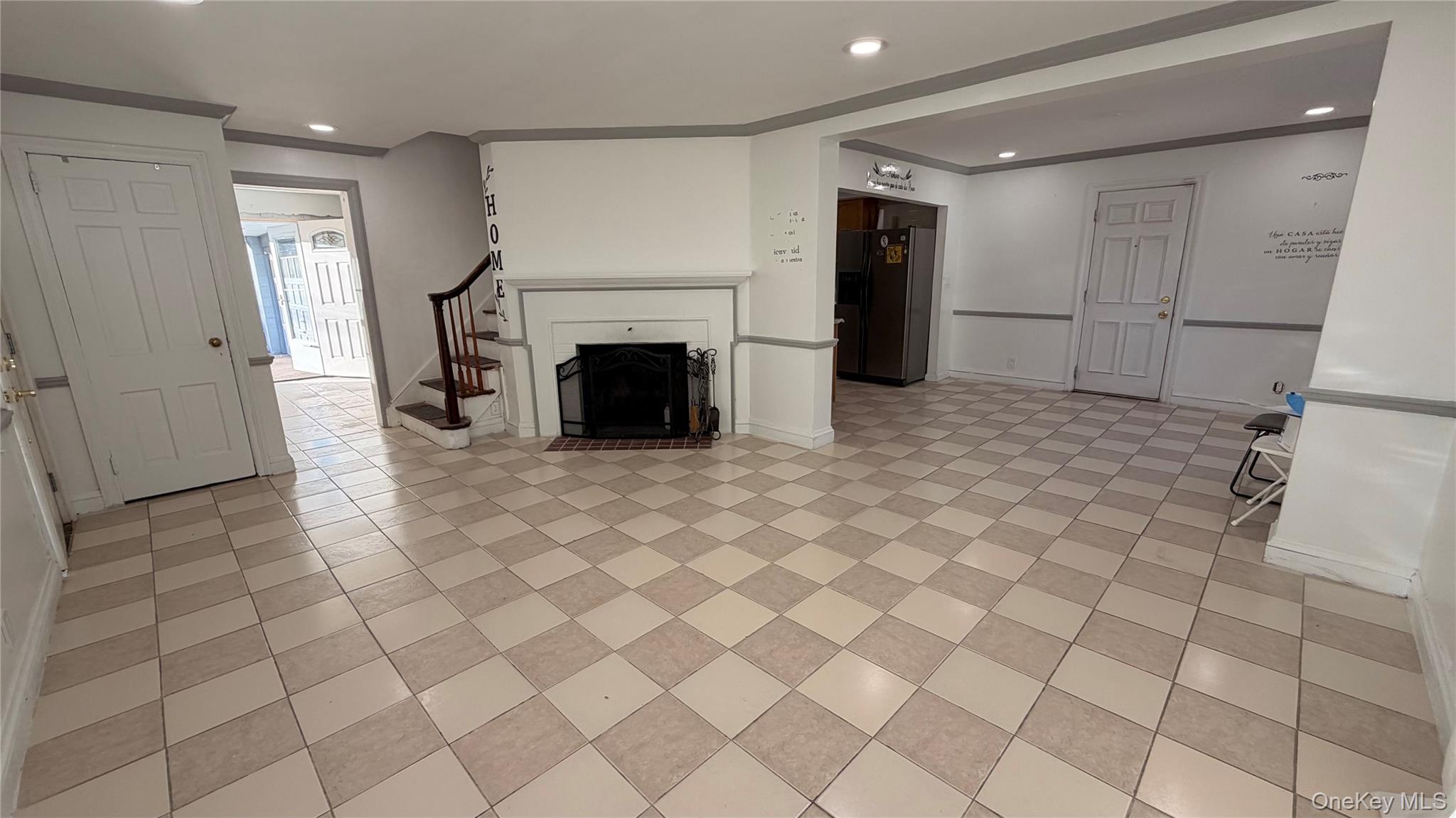 185 Weir Street, Hempstead, NY 11550