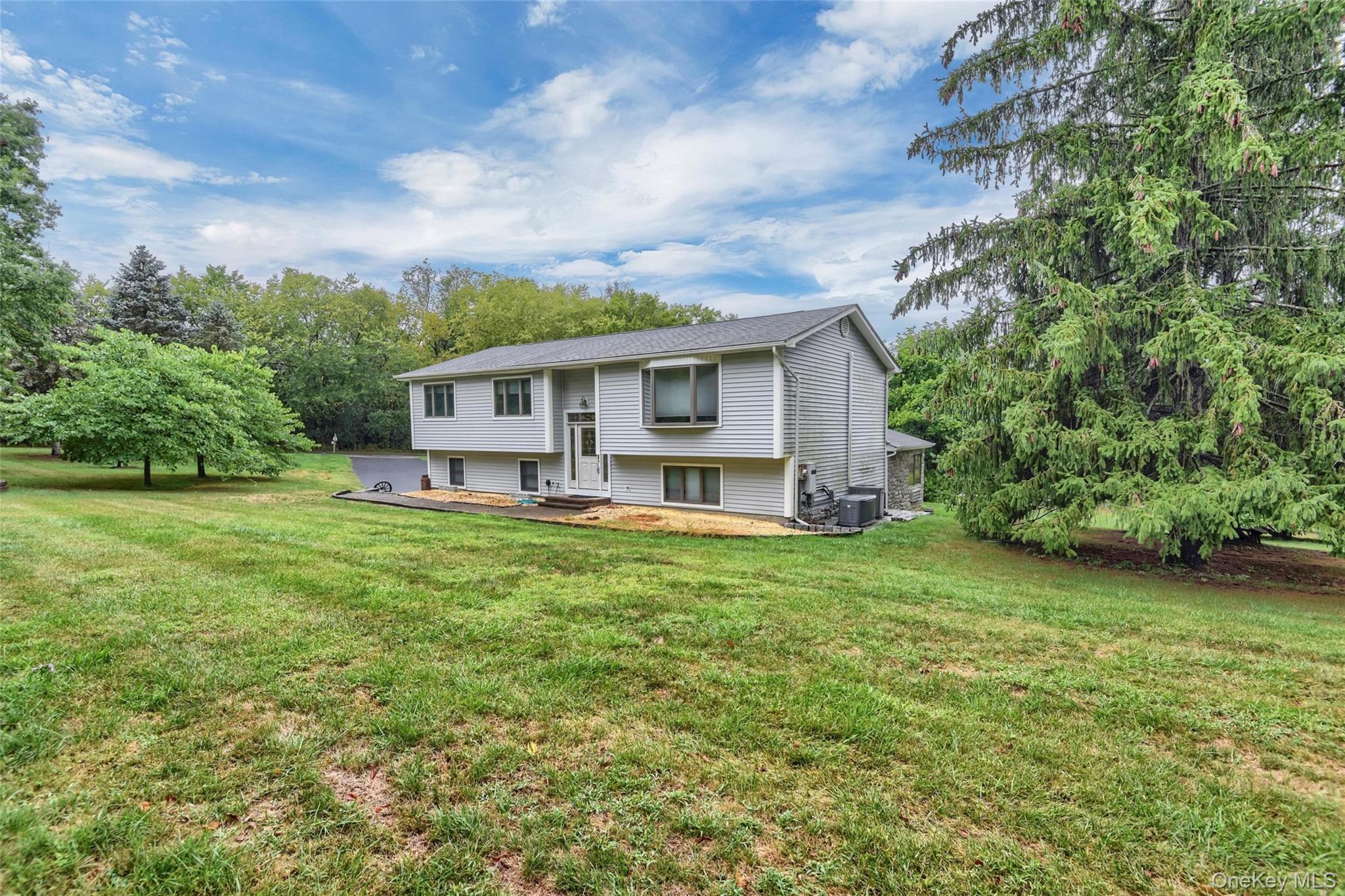 6 Emily Lane, Monroe, NY 10950