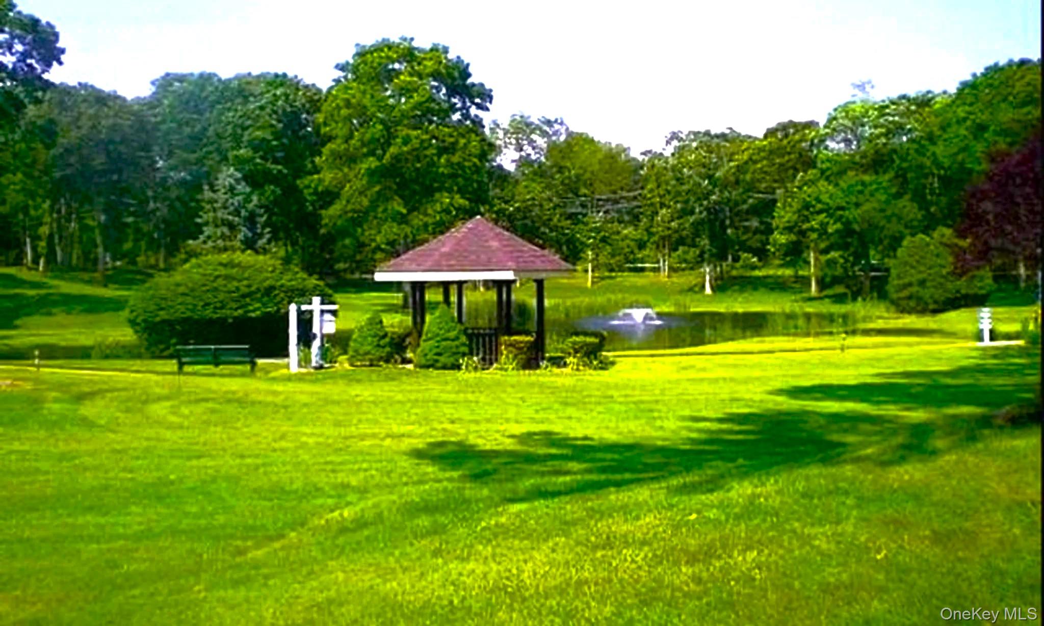 418 Weymouth Court # B, Ridge, NY 11961