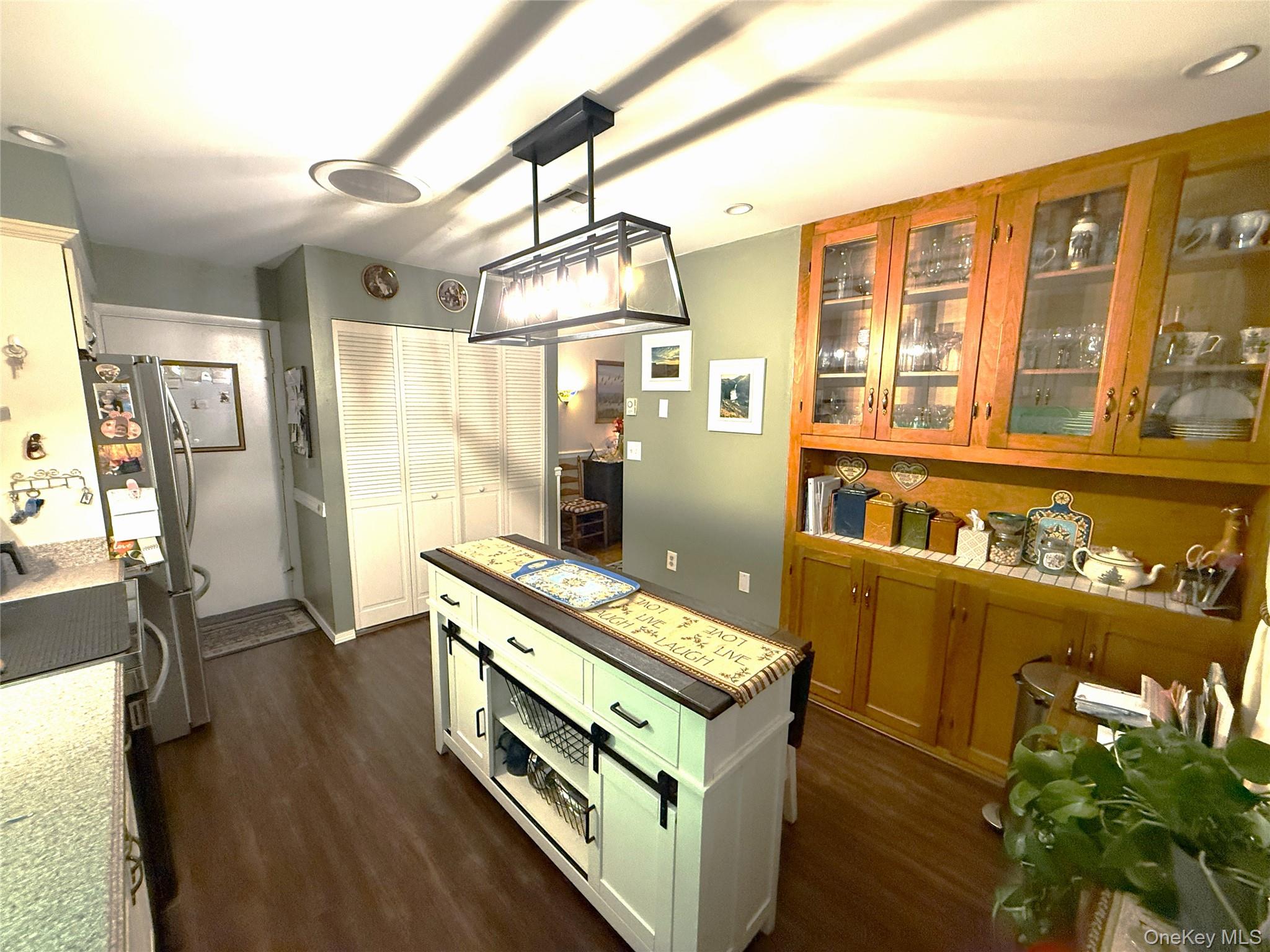 418 Weymouth Court # B, Ridge, NY 11961