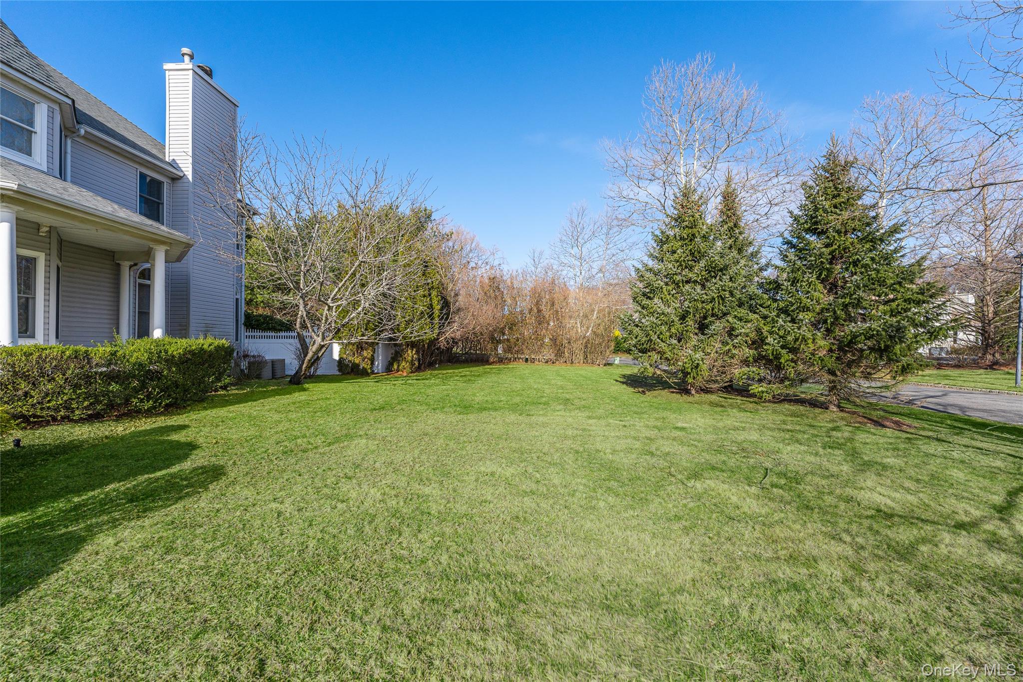 15 Kingfish Court, Riverhead, NY 11901