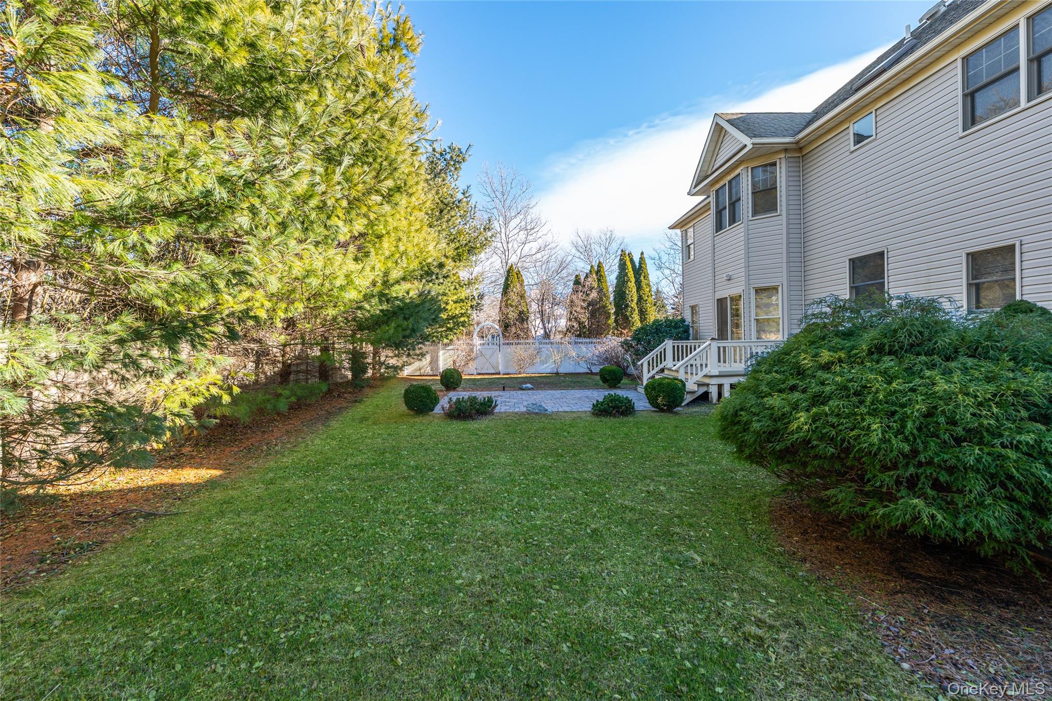 15 Kingfish Court, Riverhead, NY 11901