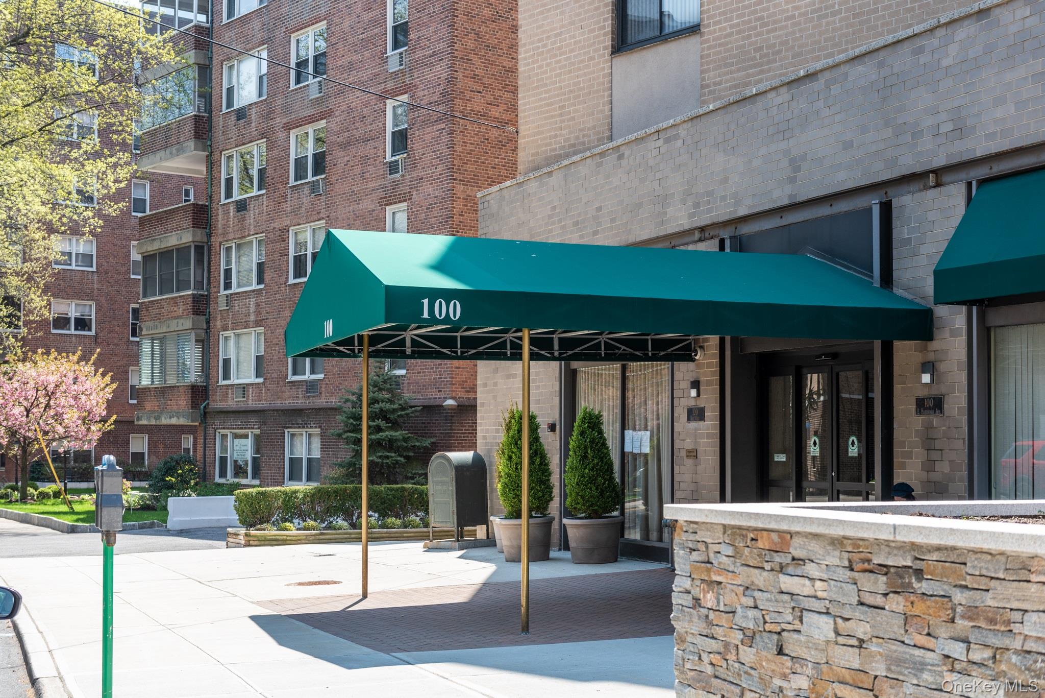 100 E Hartsdale Avenue # 6RE, Hartsdale, NY 10530