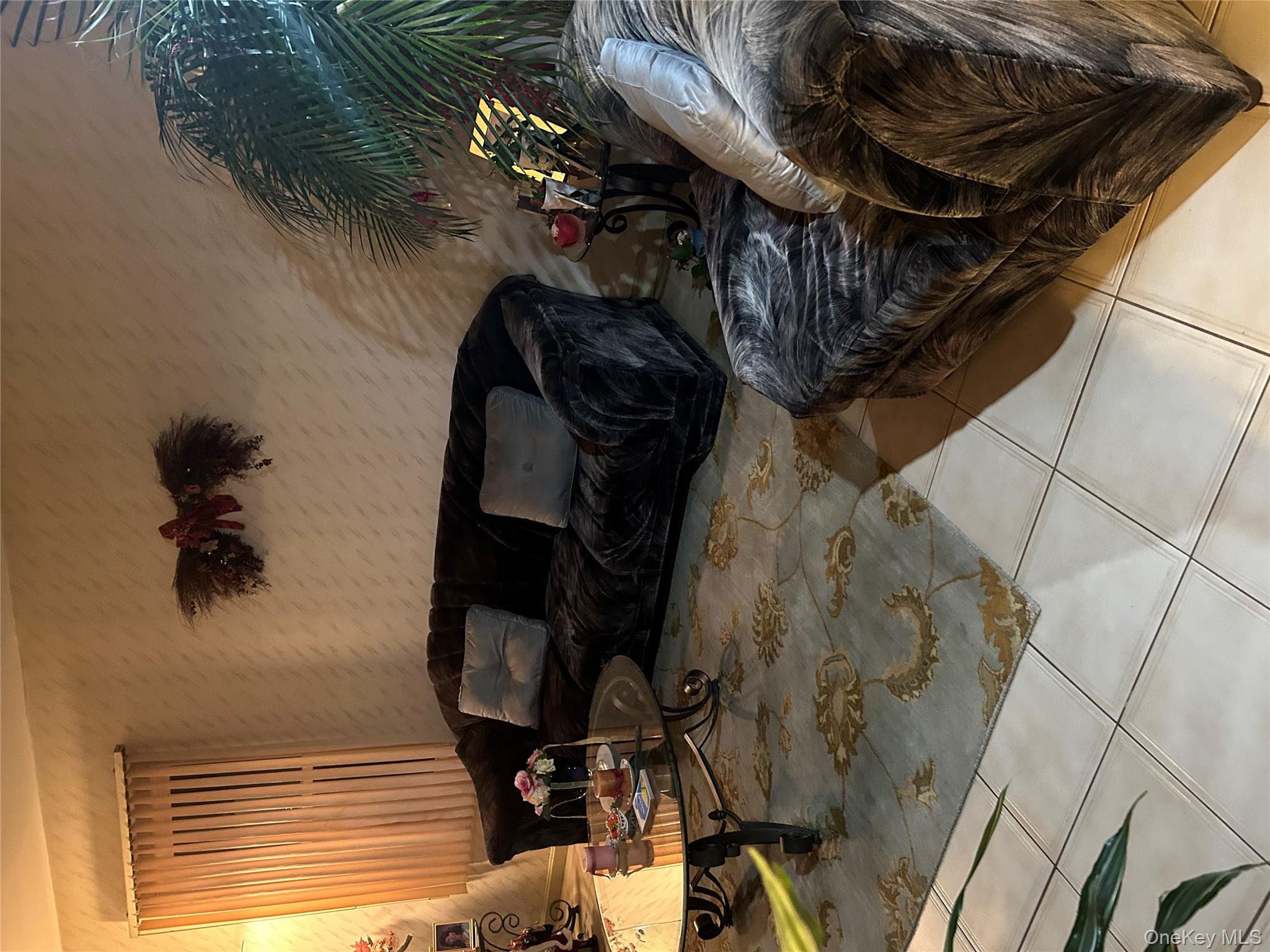 527 Willow Street, South Hempstead, NY 11550