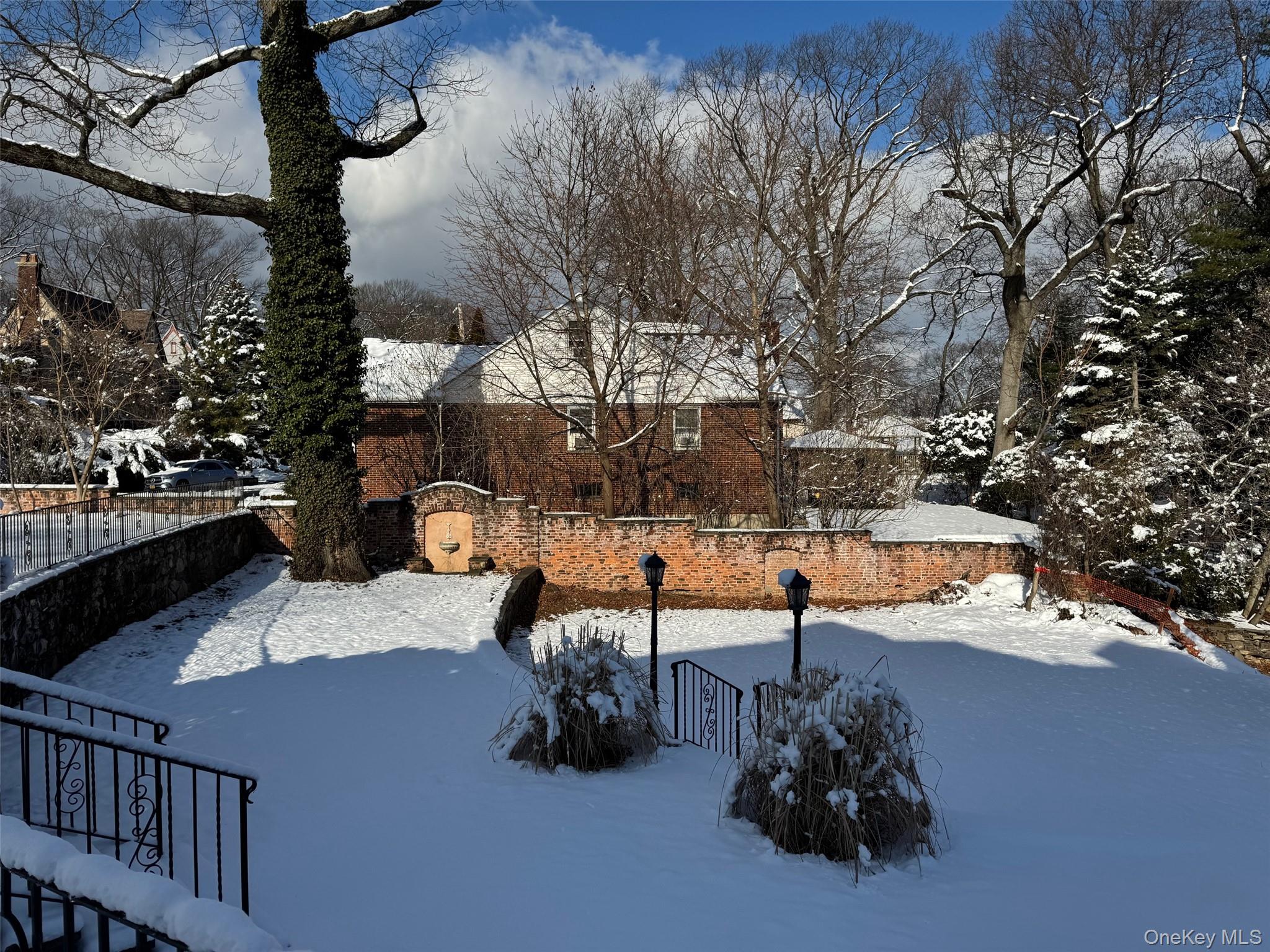 19 Lanark Road, Yonkers, NY 10705