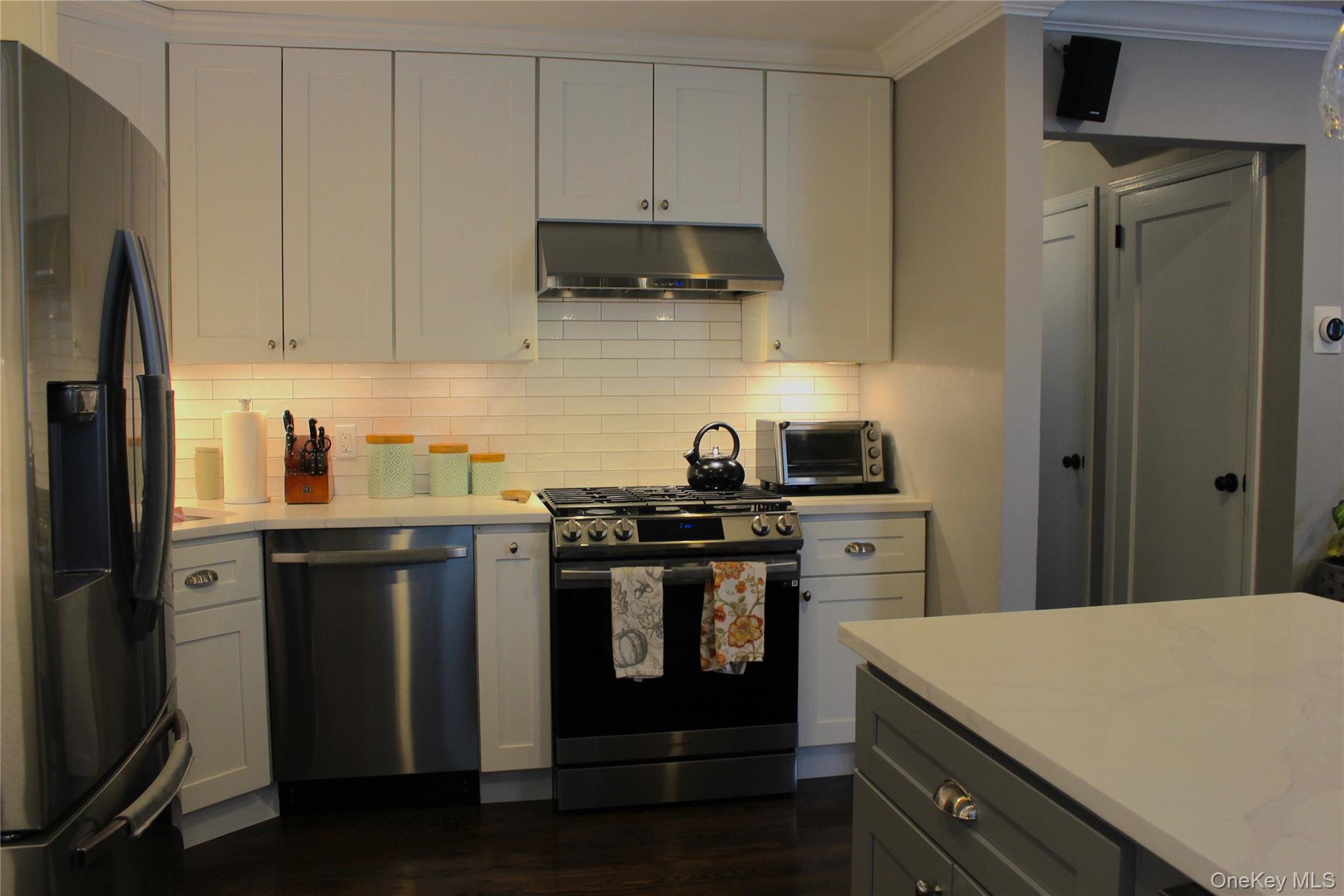 55 Dosoris Lane, Glen Cove, NY 11542