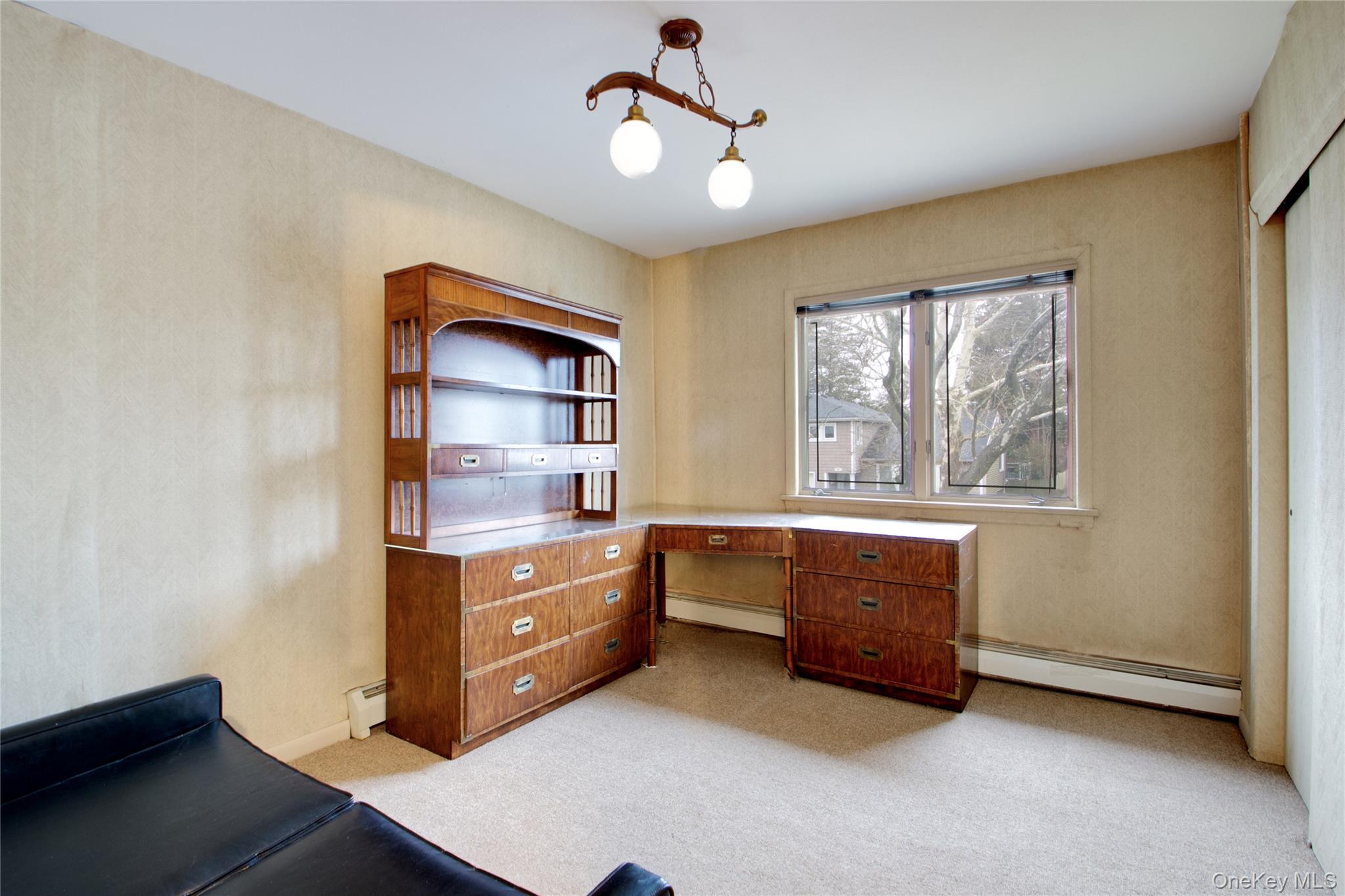 1066 Cedarhurst Street, Valley Stream, NY 11581