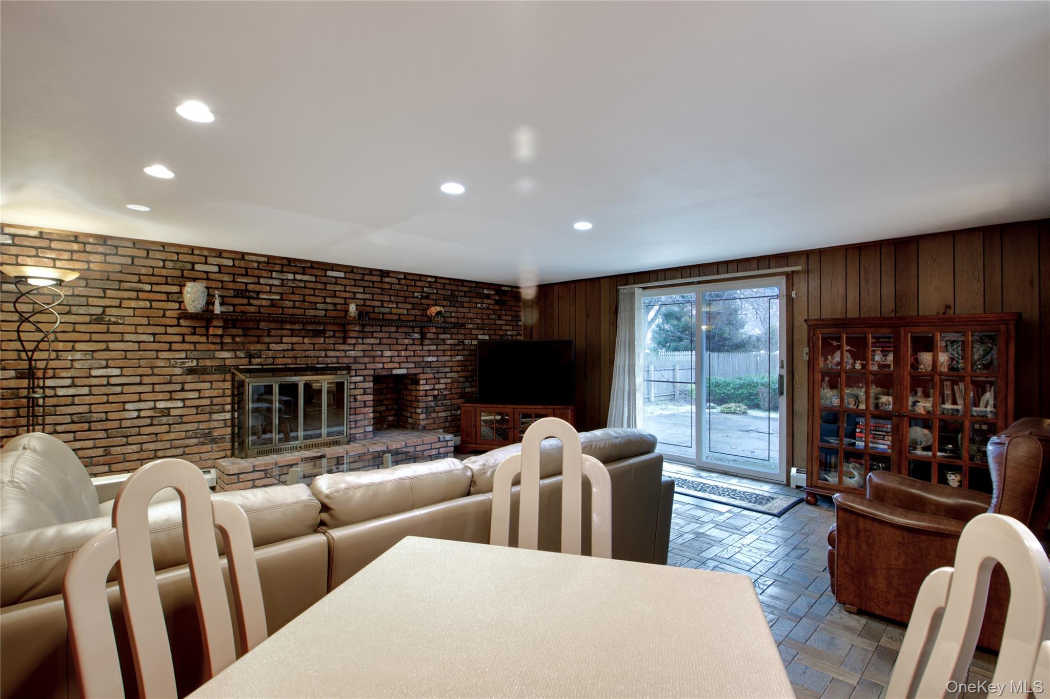 1066 Cedarhurst Street, Valley Stream, NY 11581