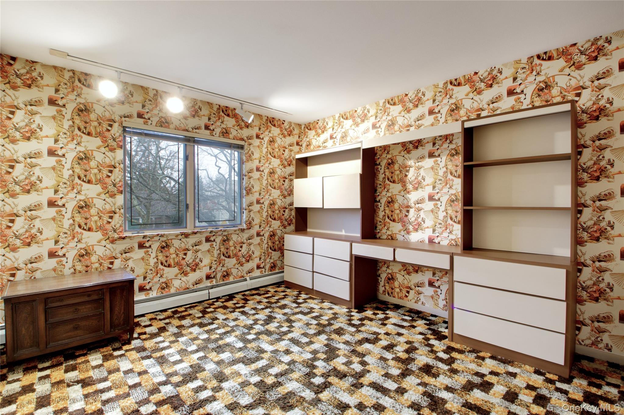 1066 Cedarhurst Street, Valley Stream, NY 11581