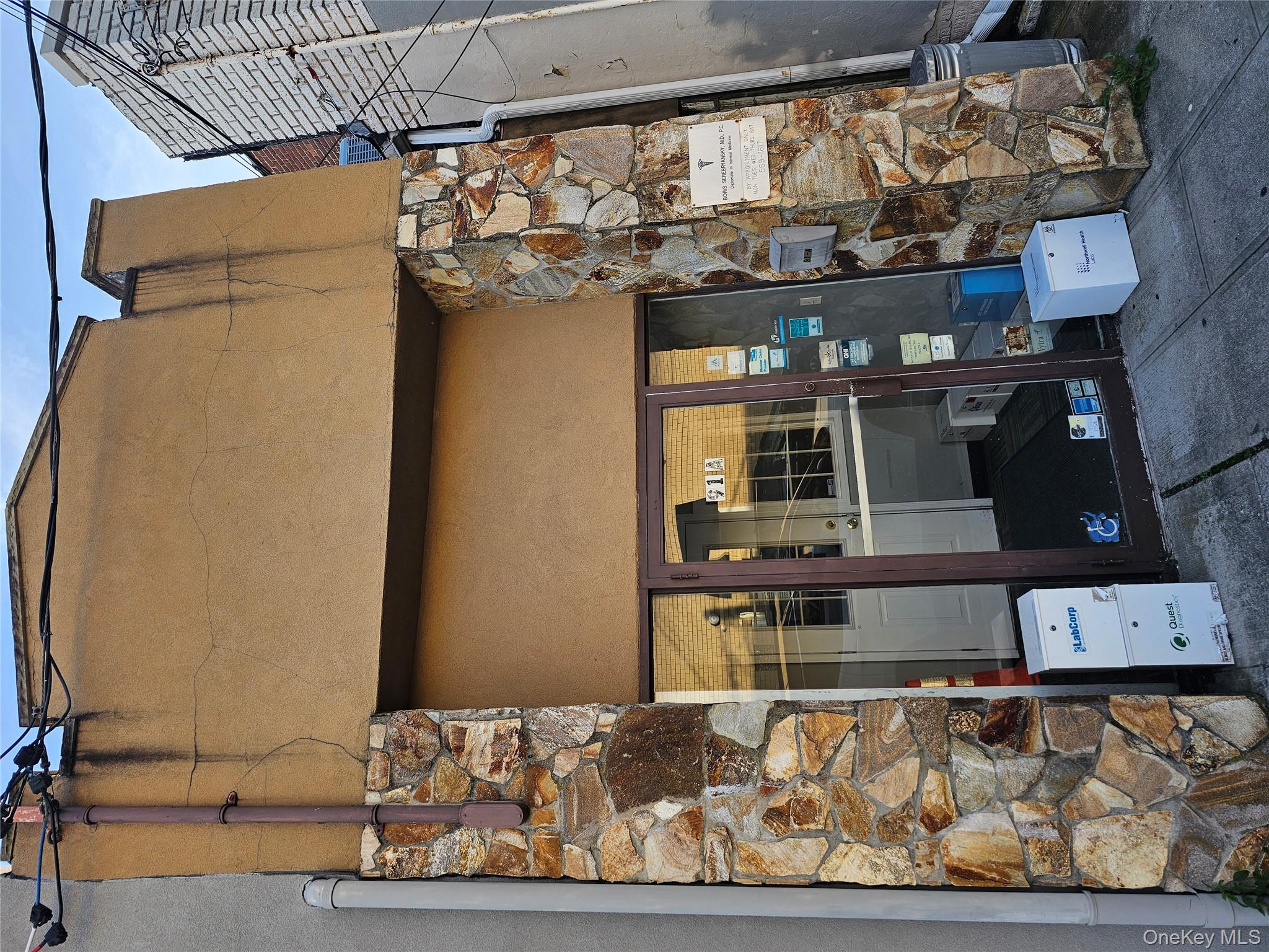 91a carmen, Cedarhurst, NY 11516