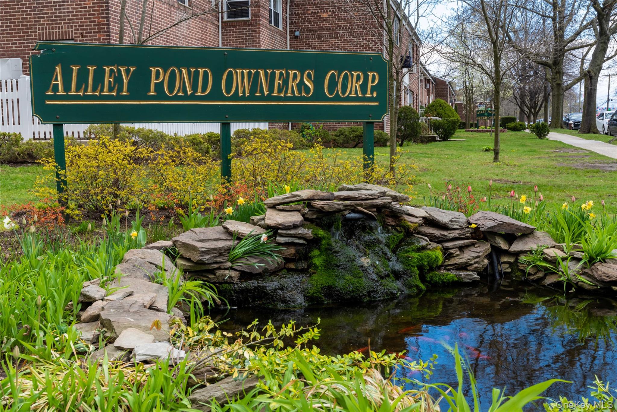 224-38 Kingsbury Ave # A, Bayside, NY 11364