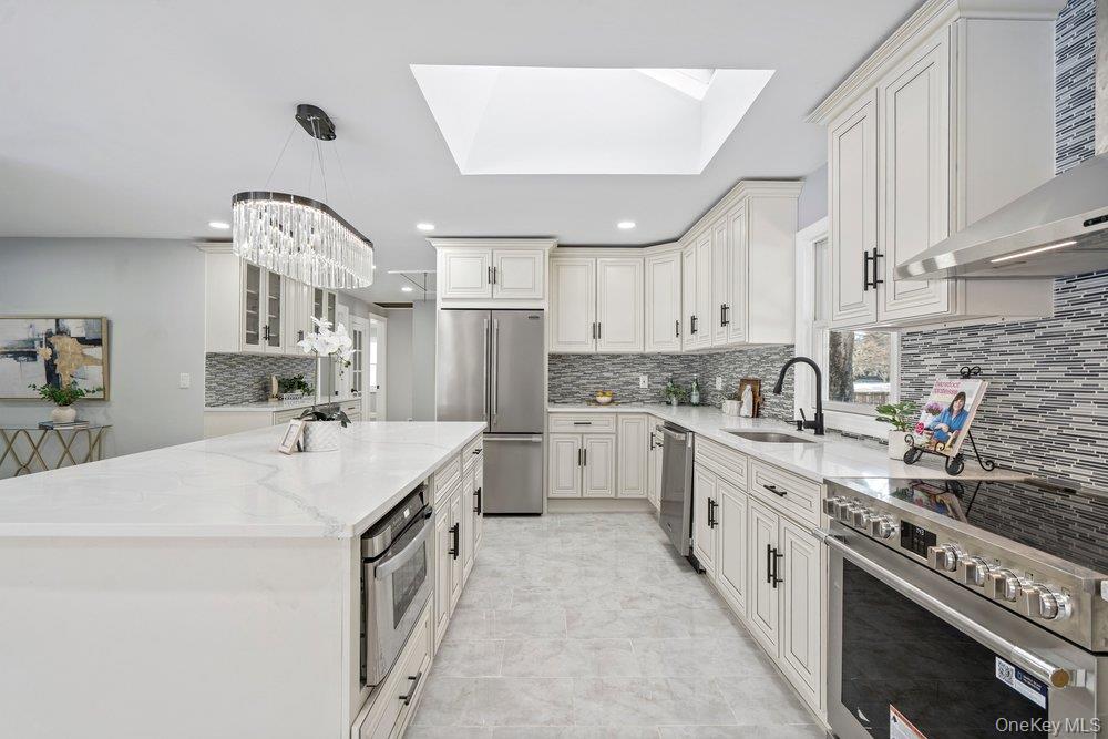 497 Woodbury Road, Cold Spring Harbor, NY 11724