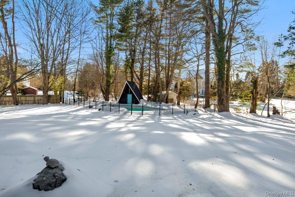 497 Woodbury Road, Cold Spring Harbor, NY 11724