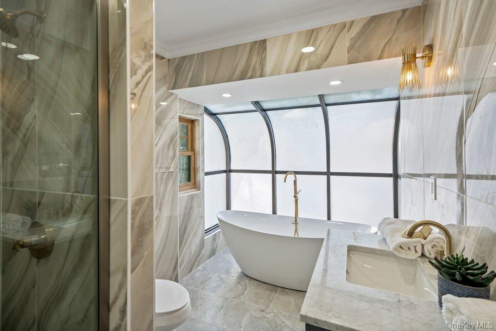 497 Woodbury Road, Cold Spring Harbor, NY 11724