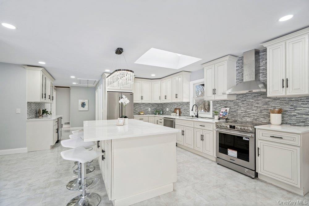 497 Woodbury Road, Cold Spring Harbor, NY 11724