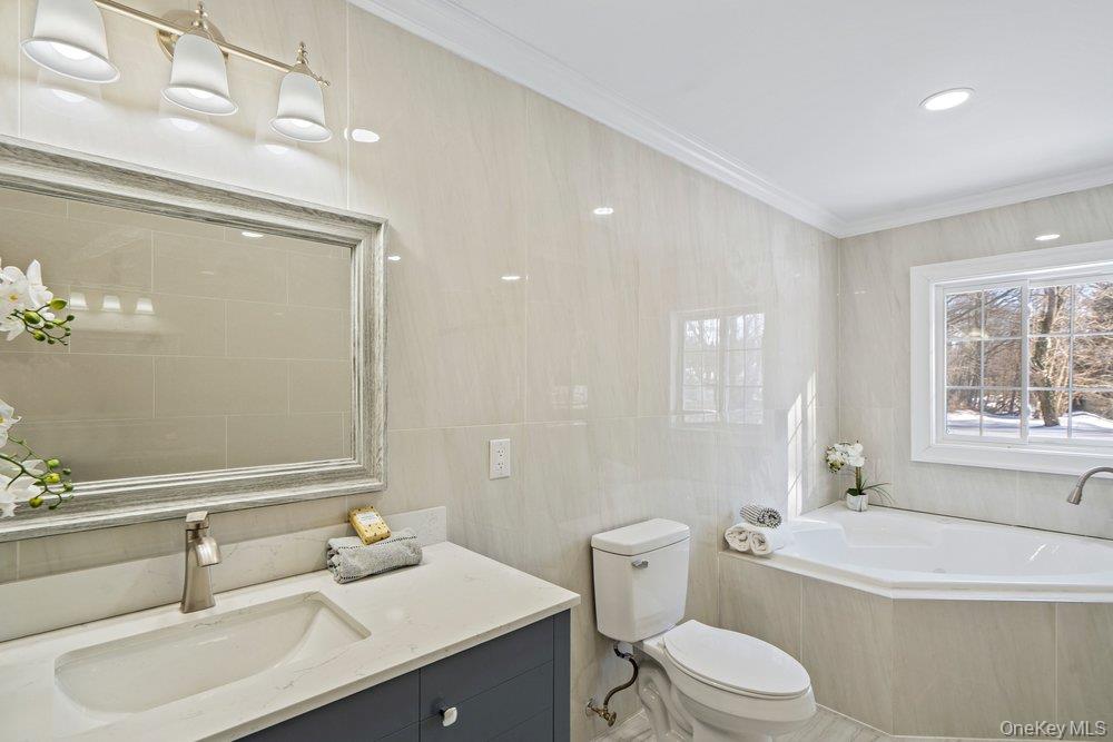 497 Woodbury Road, Cold Spring Harbor, NY 11724