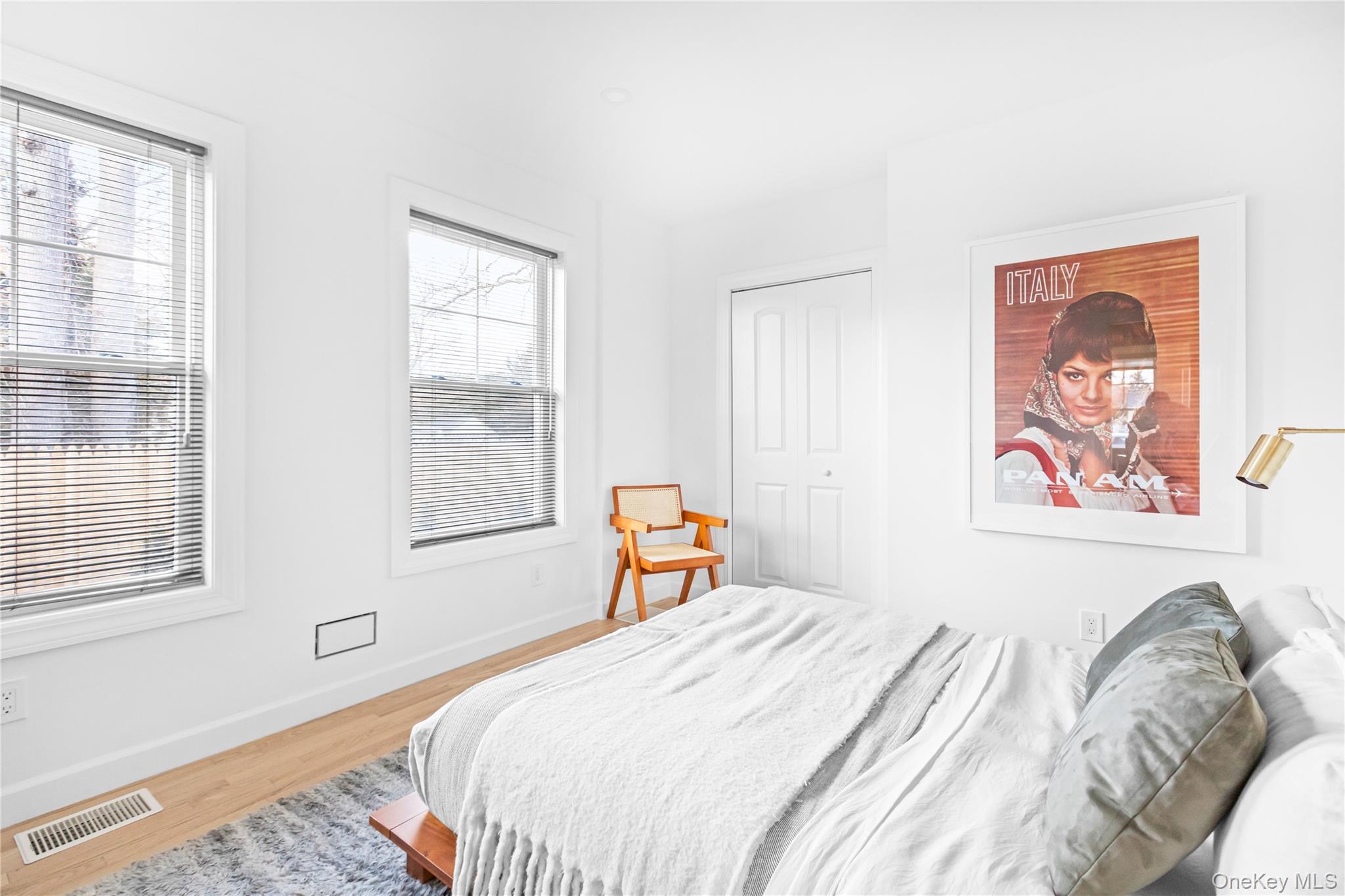 21 N Howells Point Road, Bellport Village, NY 11713