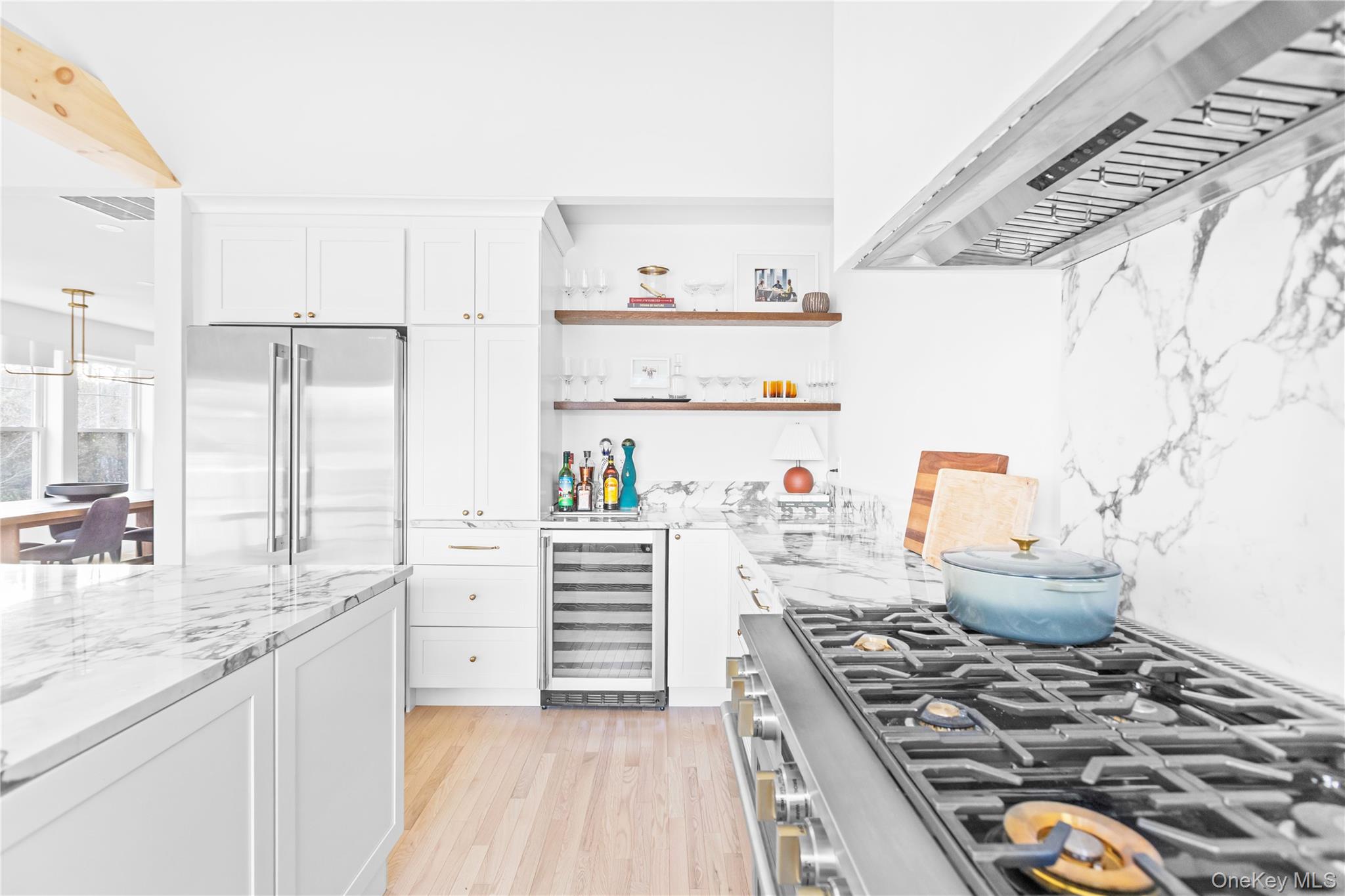 21 N Howells Point Road, Bellport Village, NY 11713