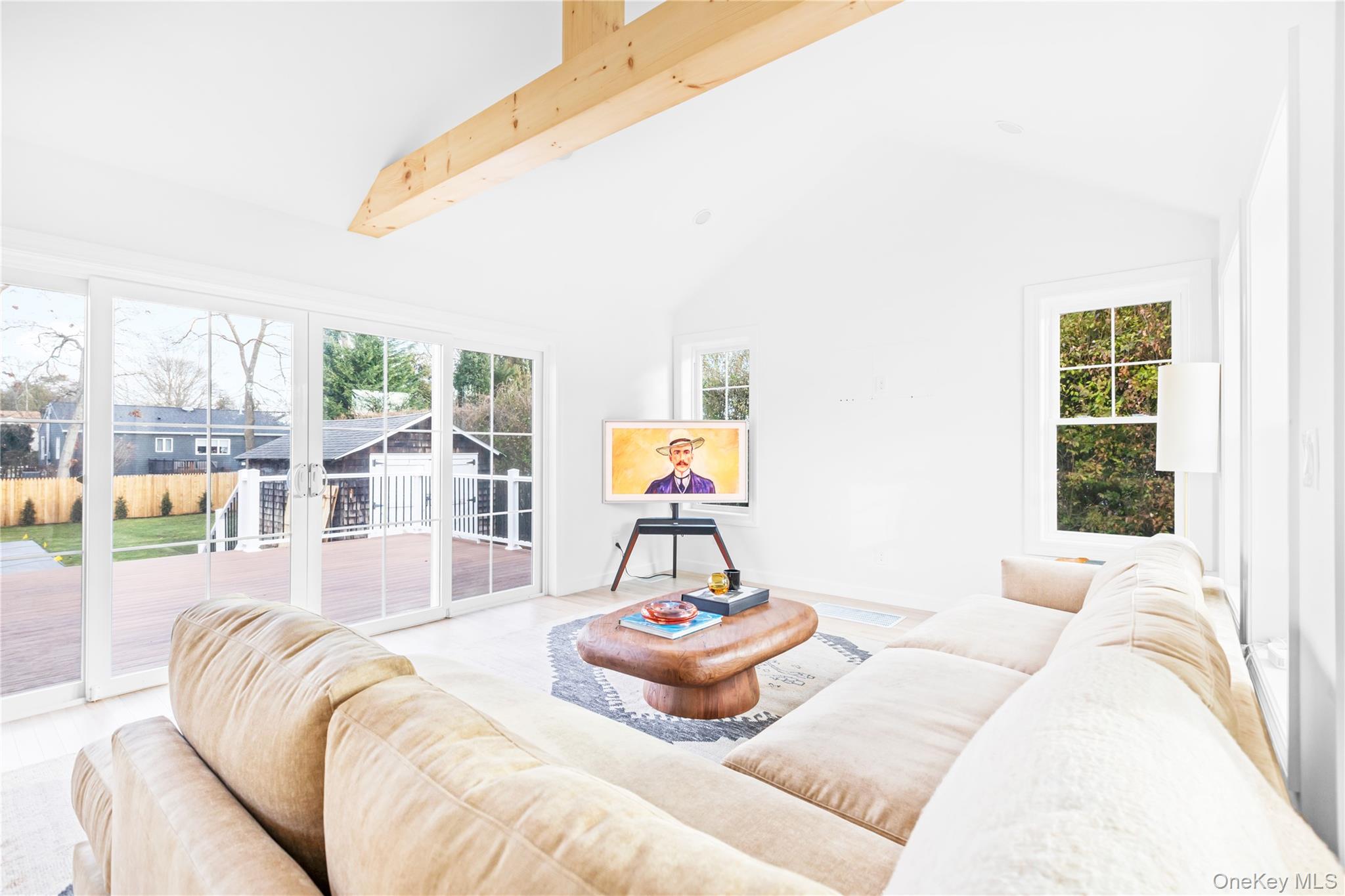 21 N Howells Point Road, Bellport Village, NY 11713