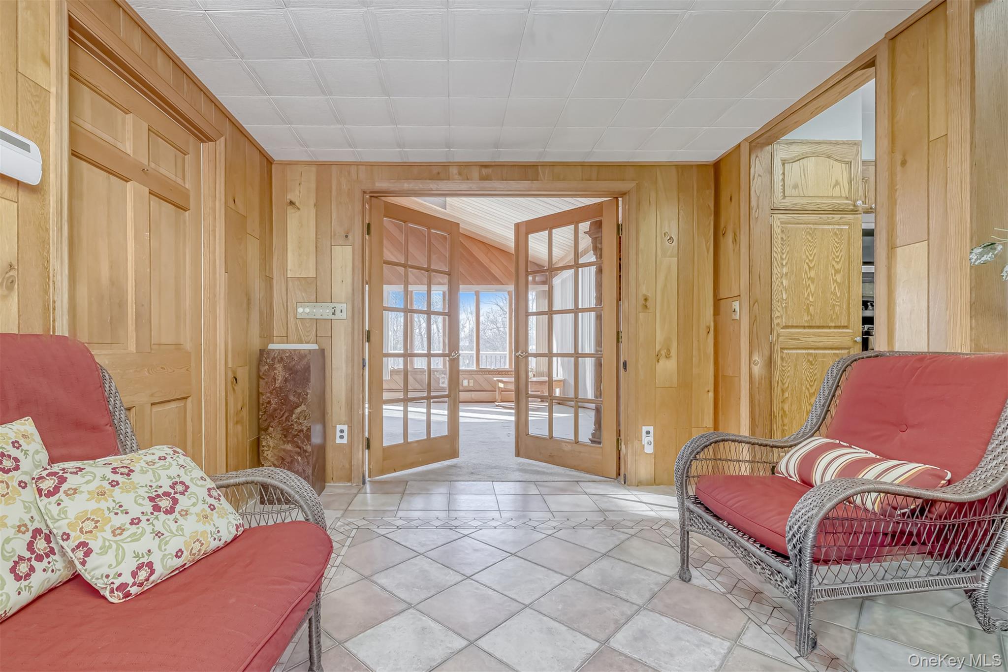 16 Highview Avenue, Airmont, NY 10901