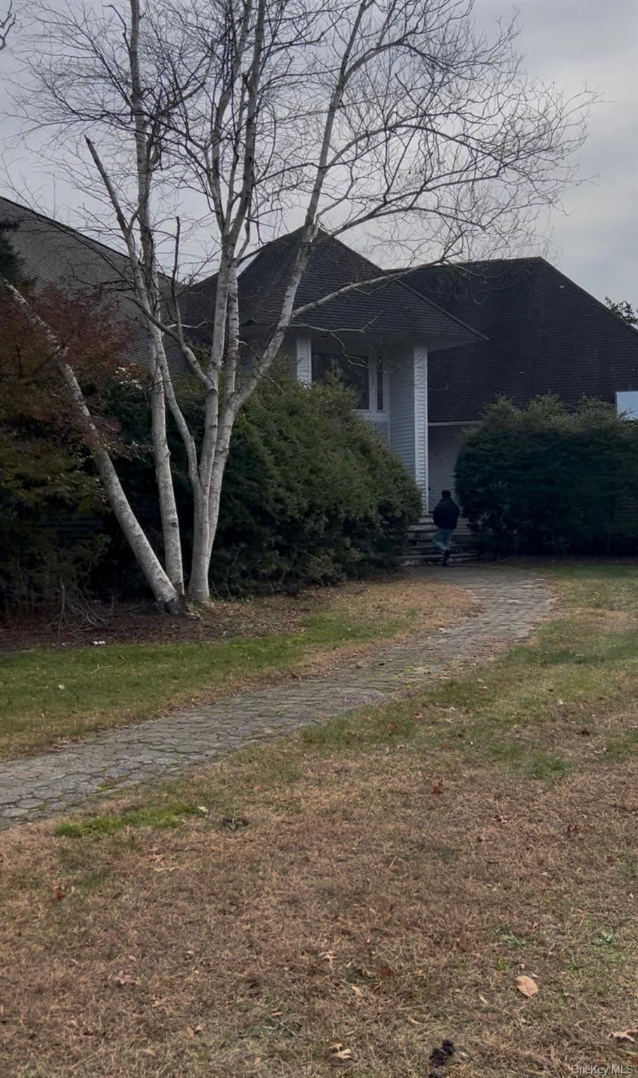 East Patchogue, NY 11772