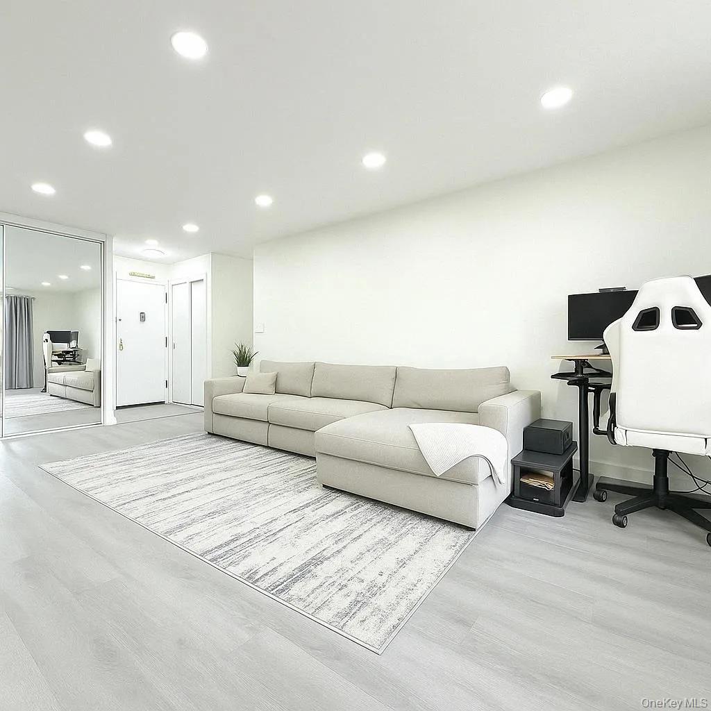 15115 84th Street # 3M, Howard Beach, NY 11414