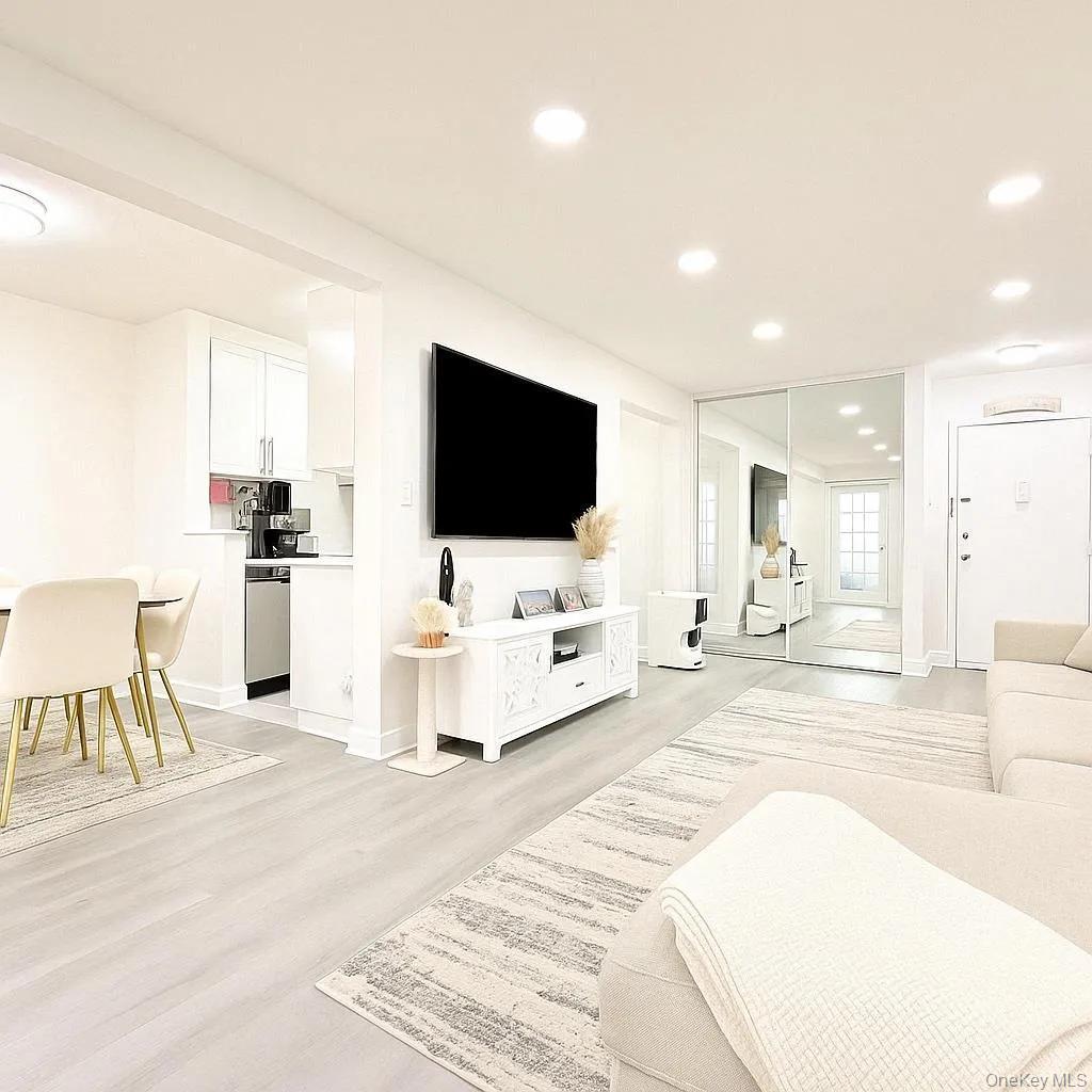 15115 84th Street # 3M, Howard Beach, NY 11414