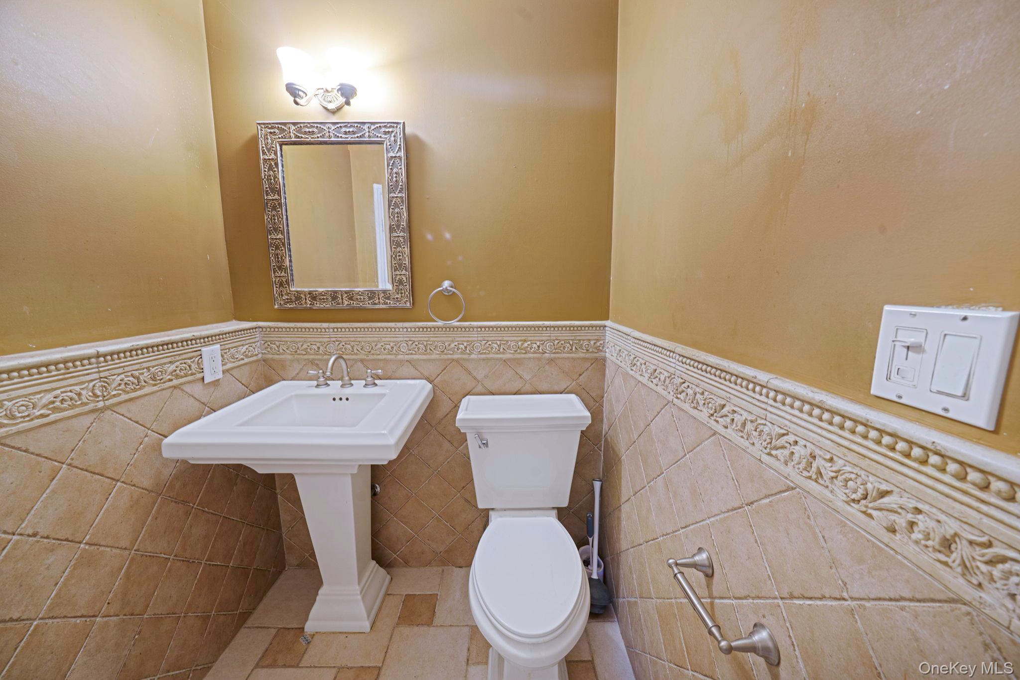 44 E Margin Road, Ridge, NY 11961