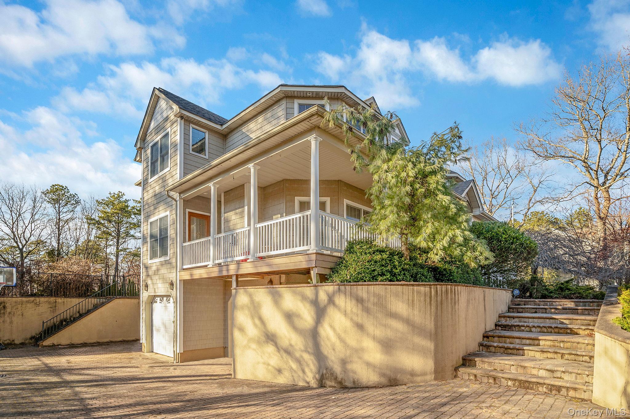 44 E Margin Road, Ridge, NY 11961