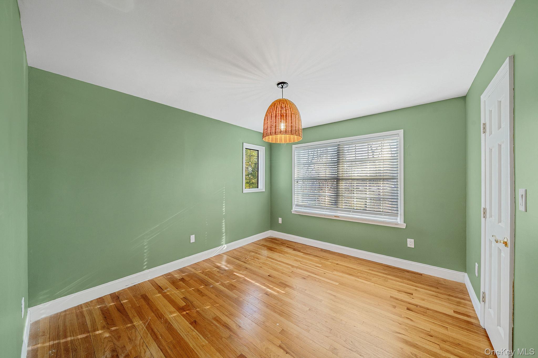 44 E Margin Road, Ridge, NY 11961