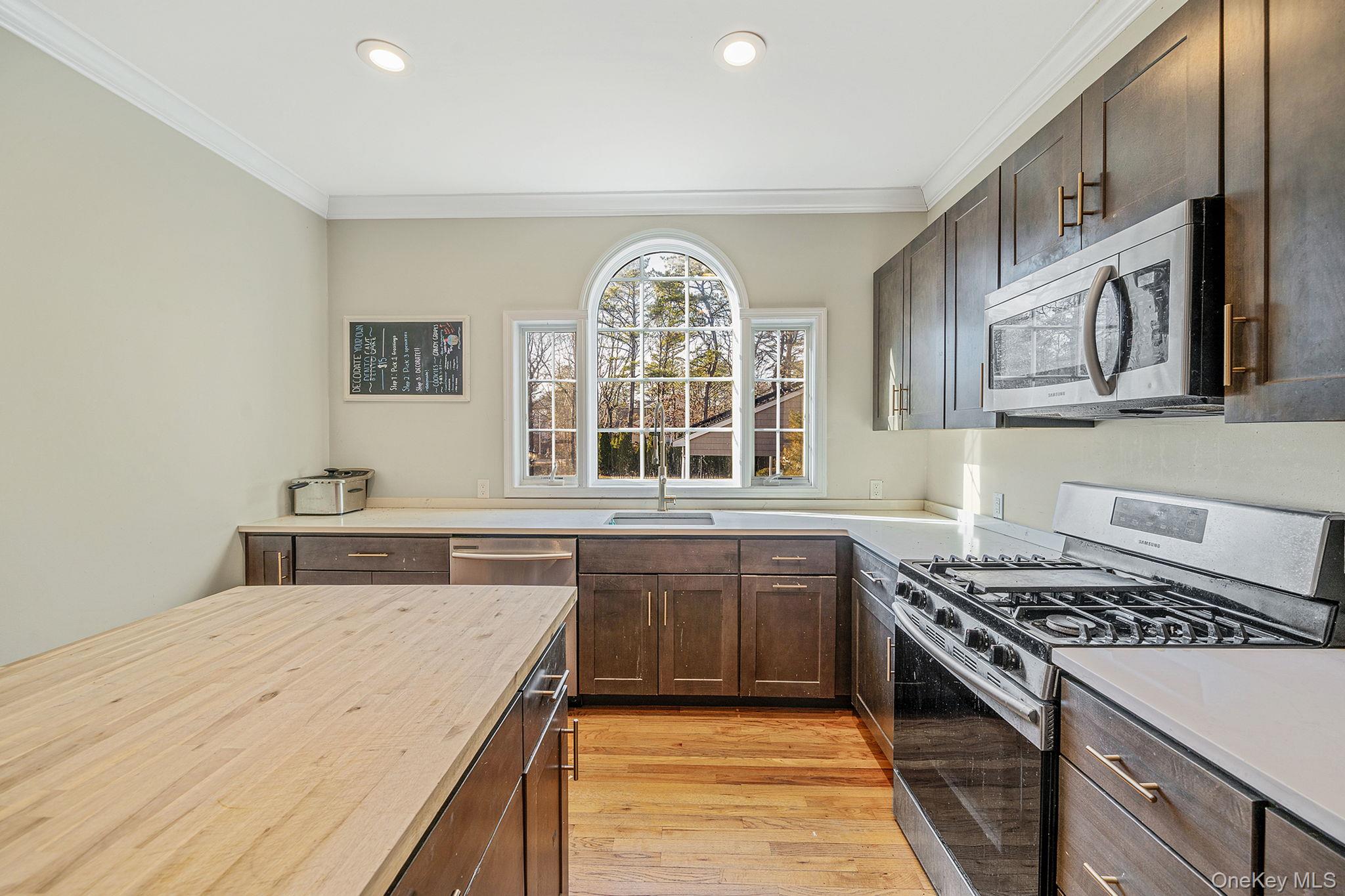 44 E Margin Road, Ridge, NY 11961