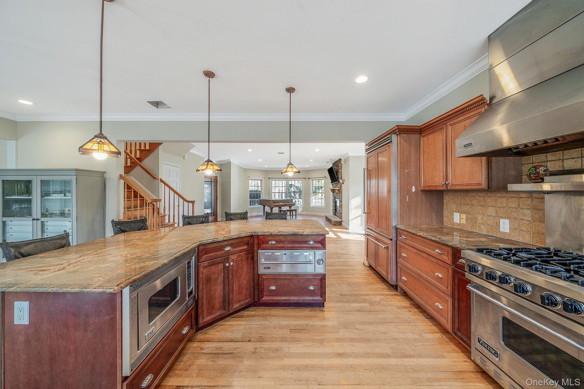 44 E Margin Road, Ridge, NY 11961