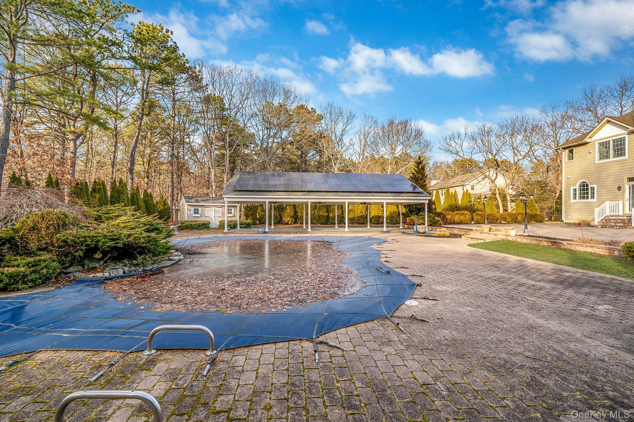 44 E Margin Road, Ridge, NY 11961