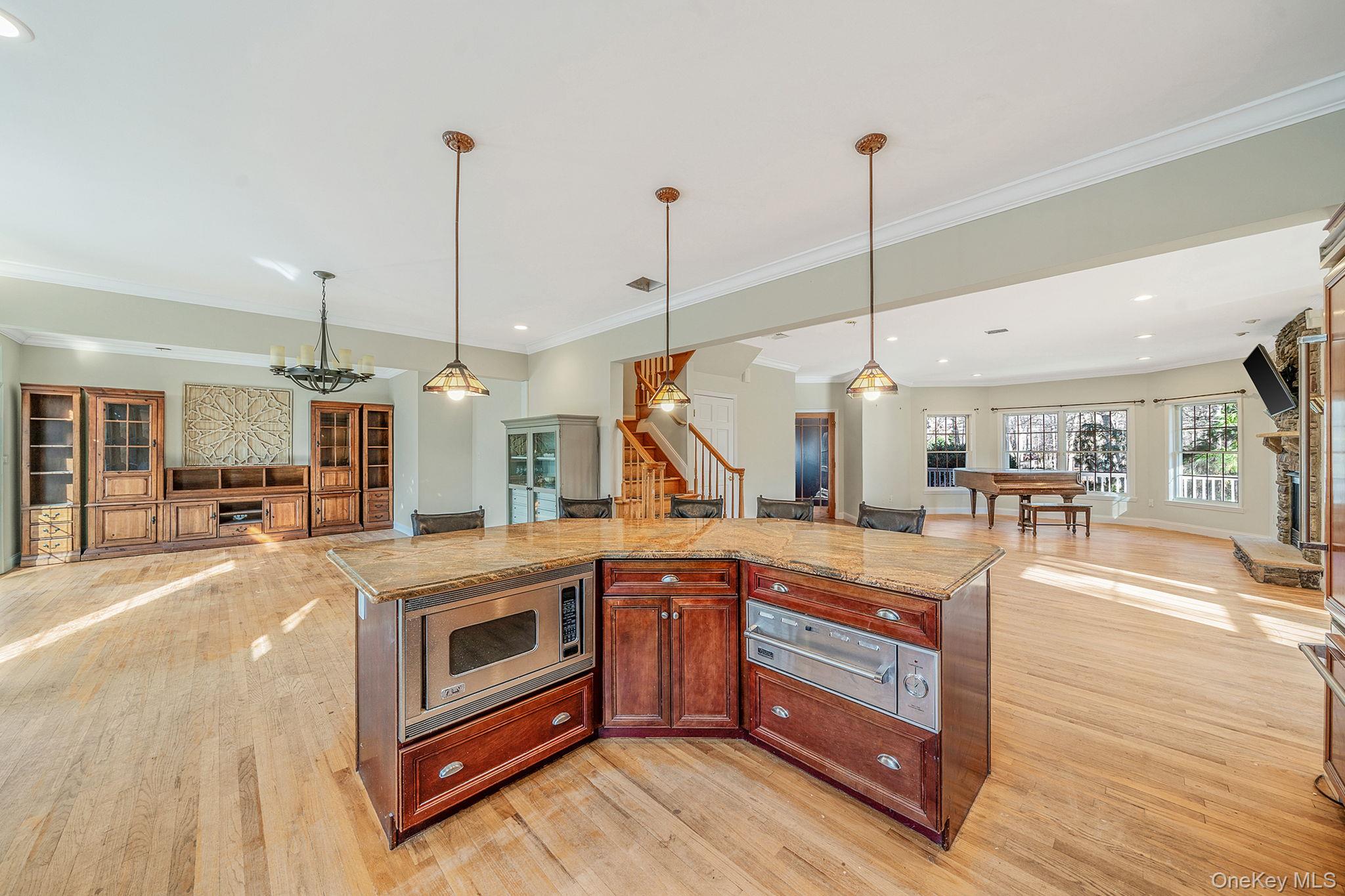 44 E Margin Road, Ridge, NY 11961