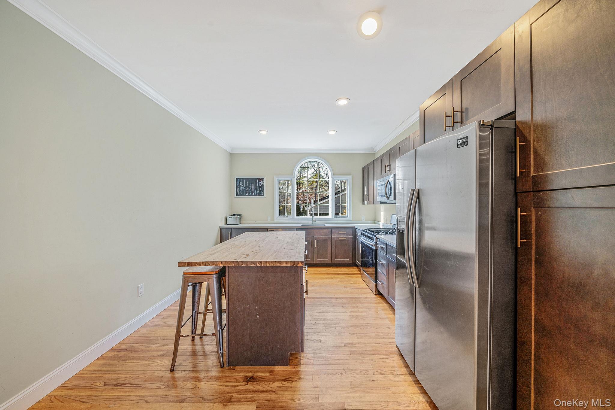 44 E Margin Road, Ridge, NY 11961