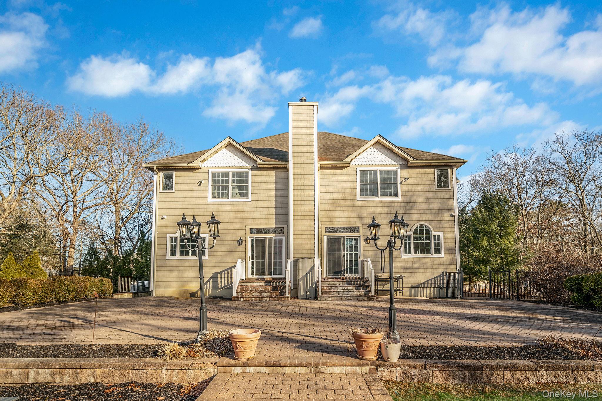 44 E Margin Road, Ridge, NY 11961