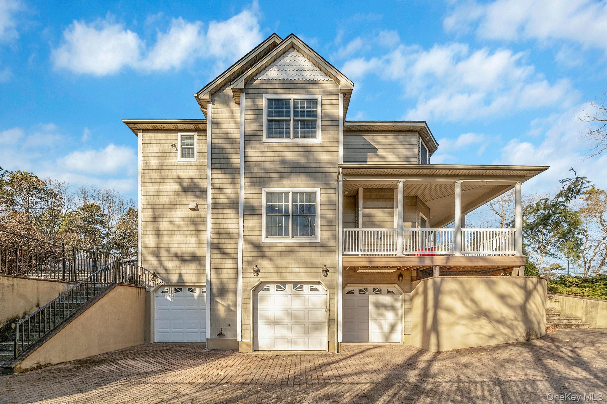 44 E Margin Road, Ridge, NY 11961