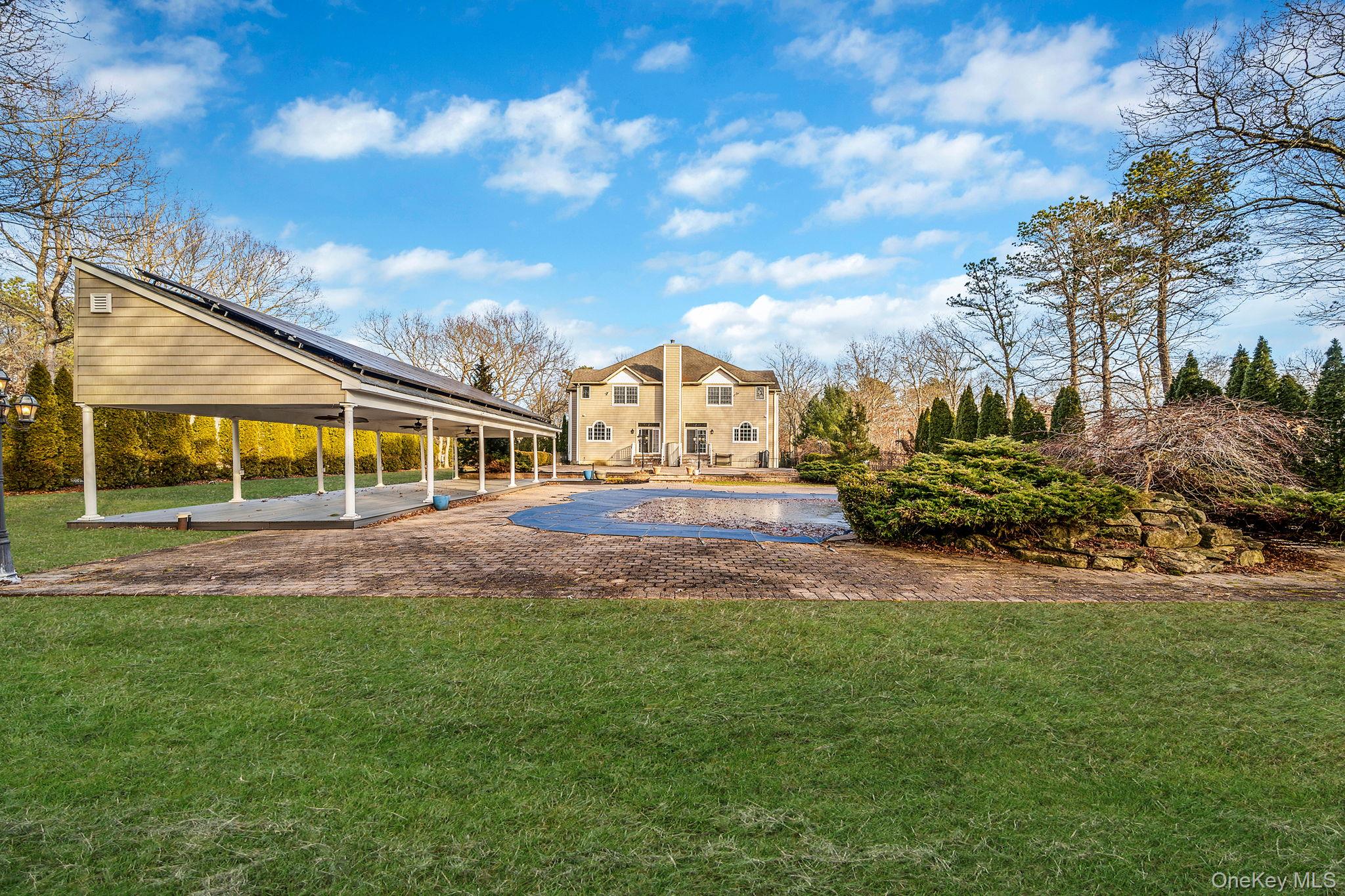 44 E Margin Road, Ridge, NY 11961