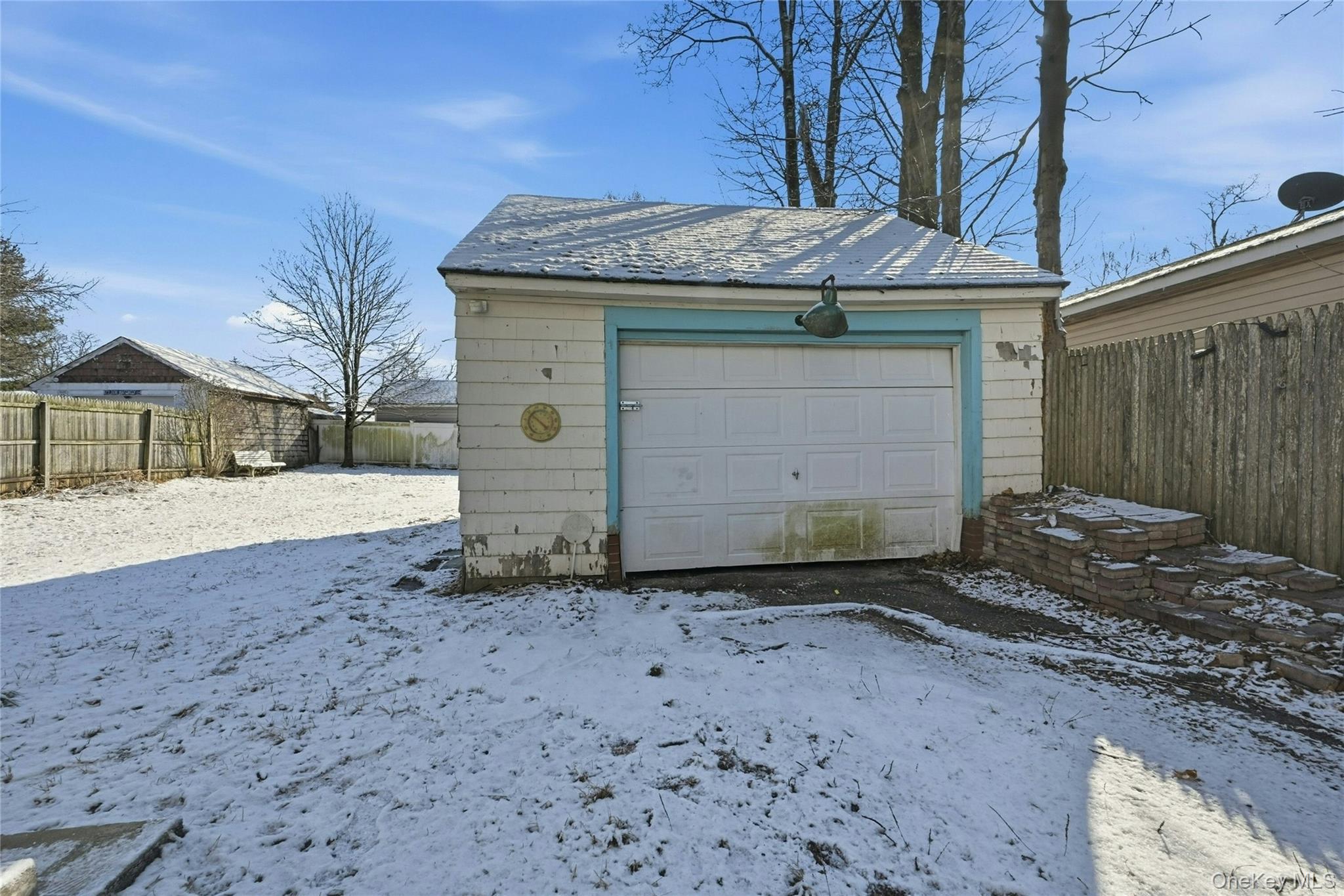 12 Charles Street, Bay Shore, NY 11706